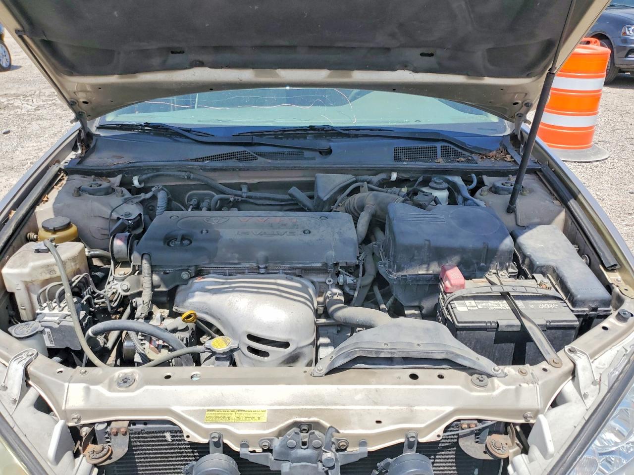 2005 Toyota Camry Le Tan vin: 4T1BE32K15U959526