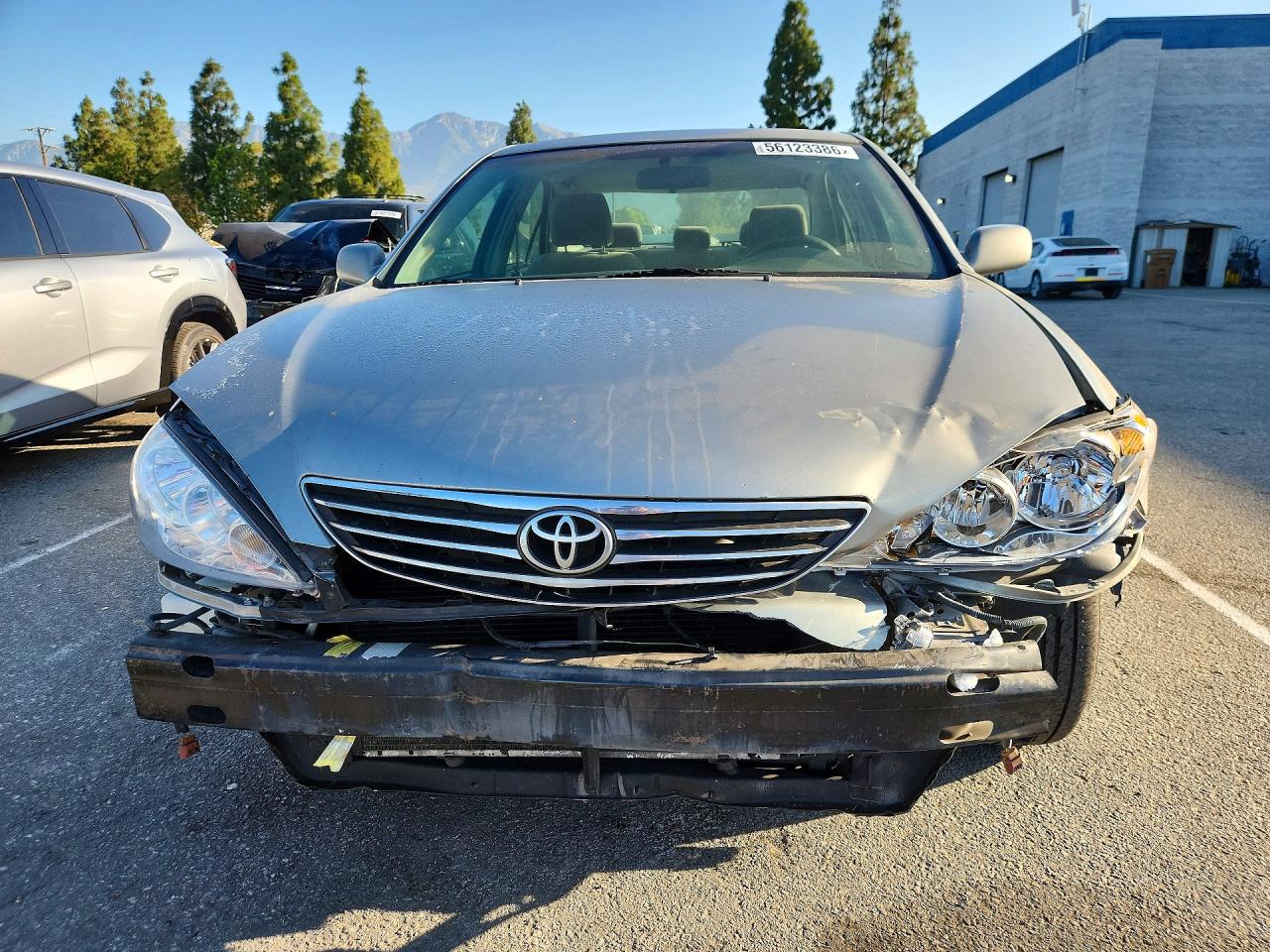 2005 Toyota Camry Le Silver vin: 4T1BE32K15U967173