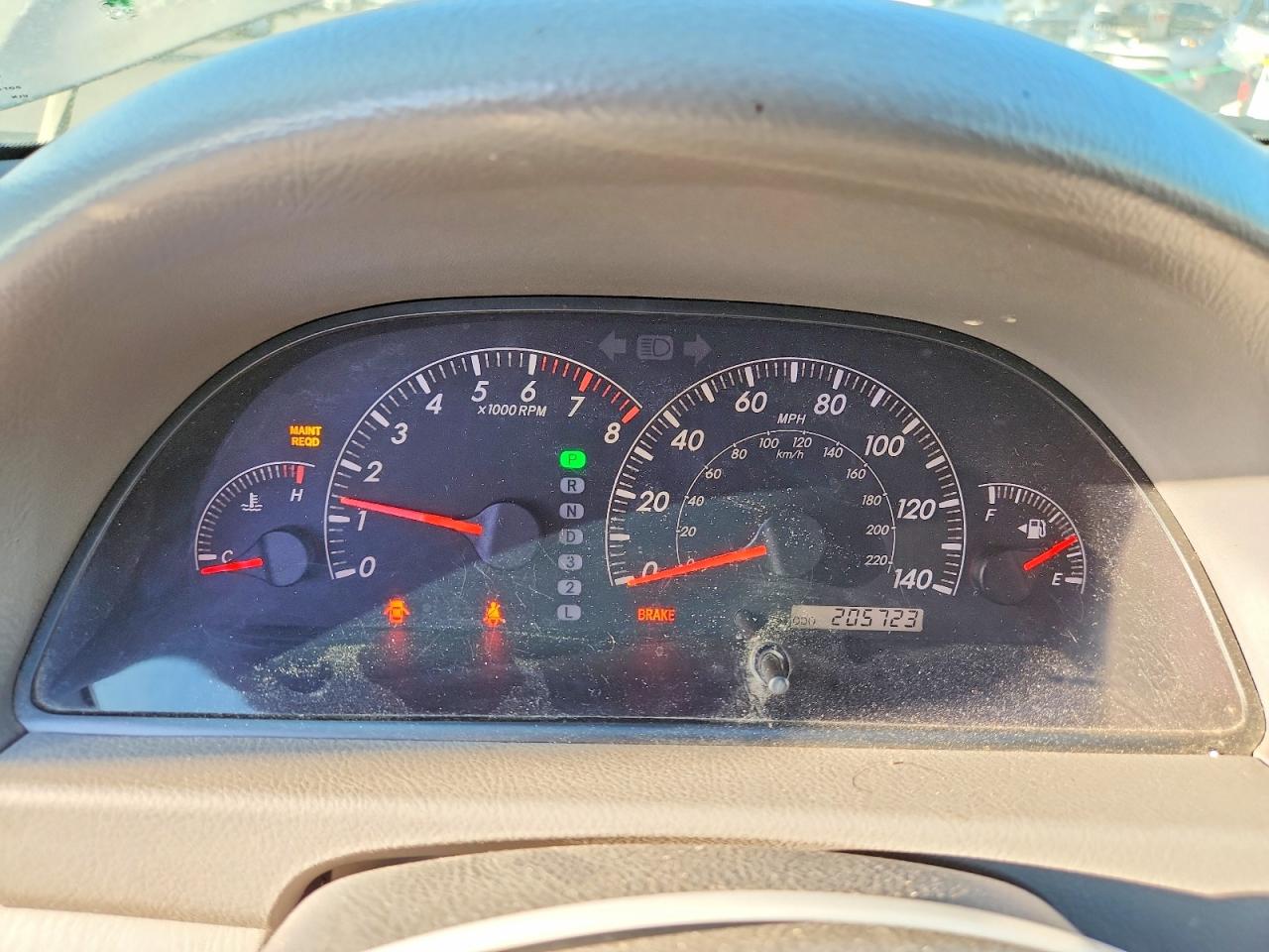 2005 Toyota Camry Le Silver vin: 4T1BE32K15U967173