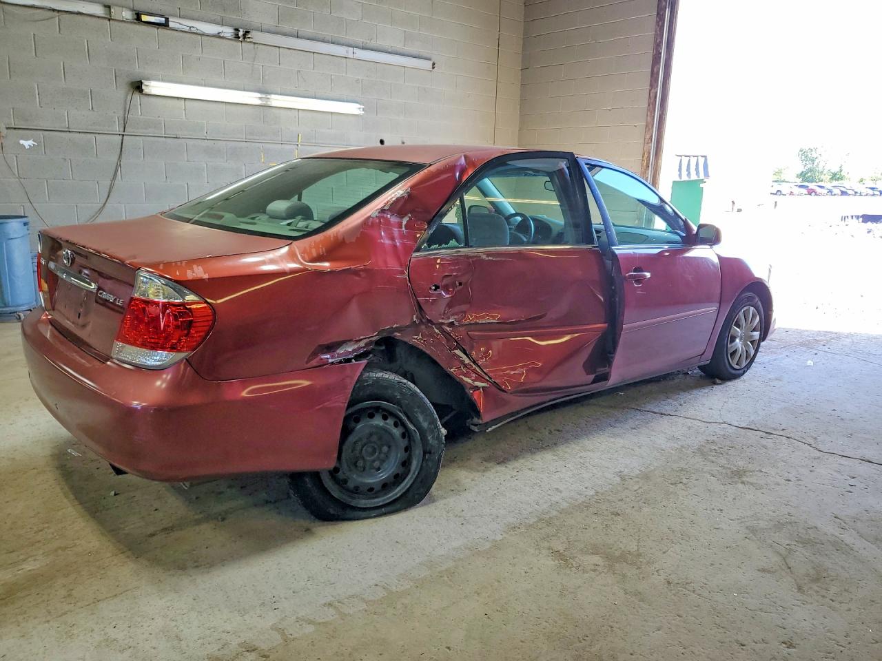 2006 Toyota Camry Le Бордовый vin: 4T1BE32K16U116802