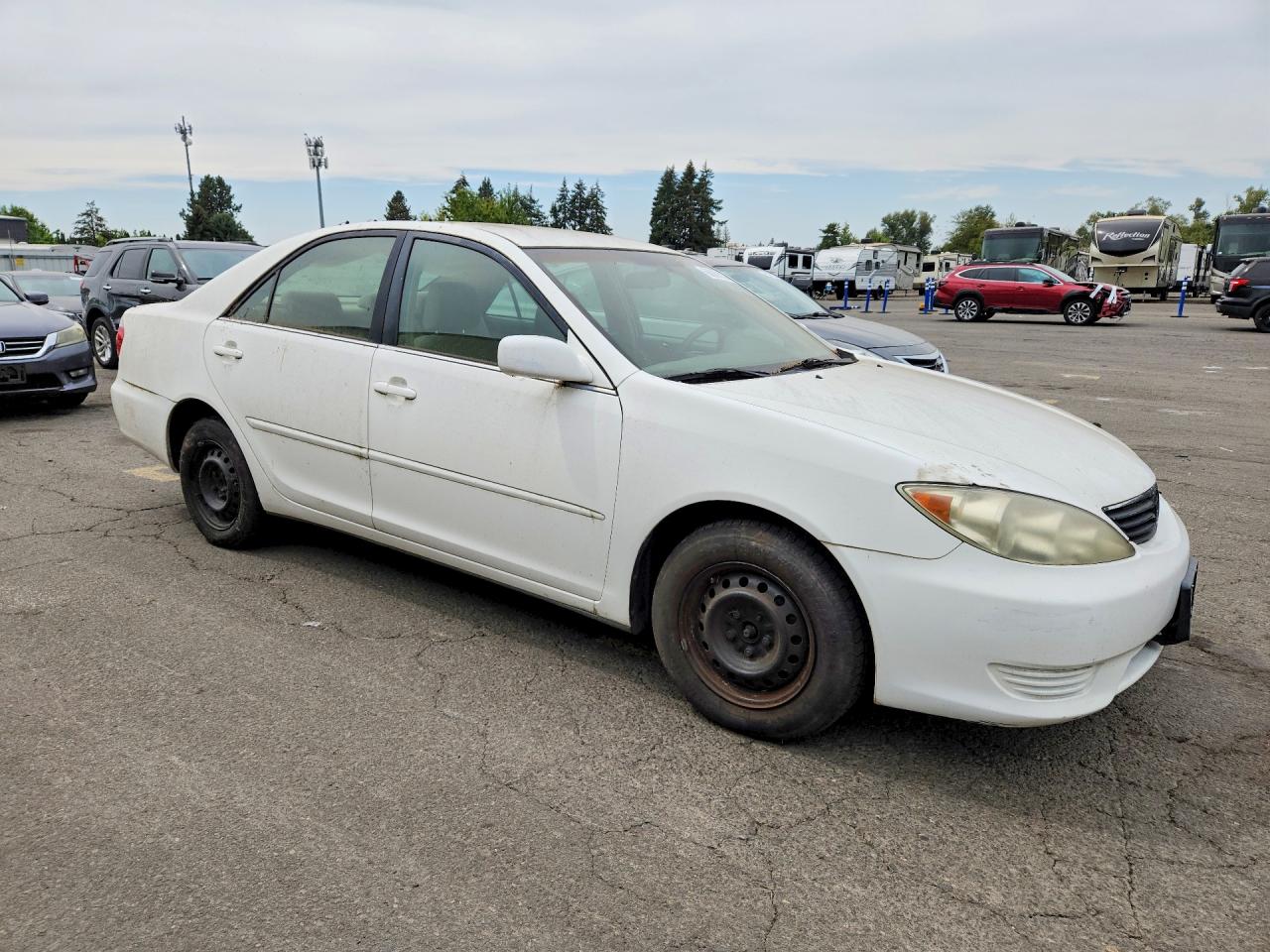 2006 Toyota Camry Le White vin: 4T1BE32K16U648941
