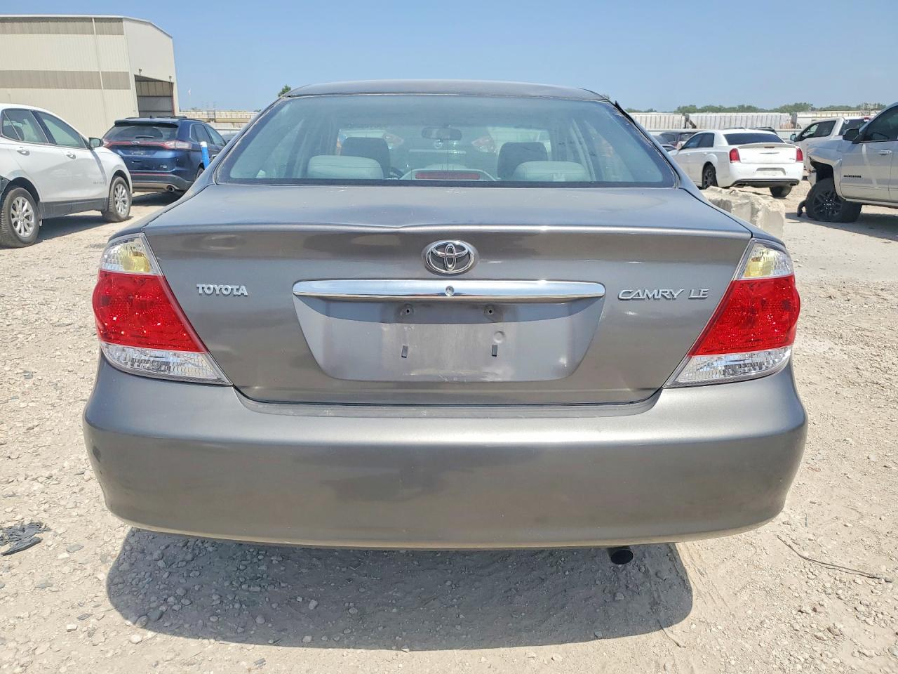 2006 Toyota Camry Le Gray vin: 4T1BE32K16U650253