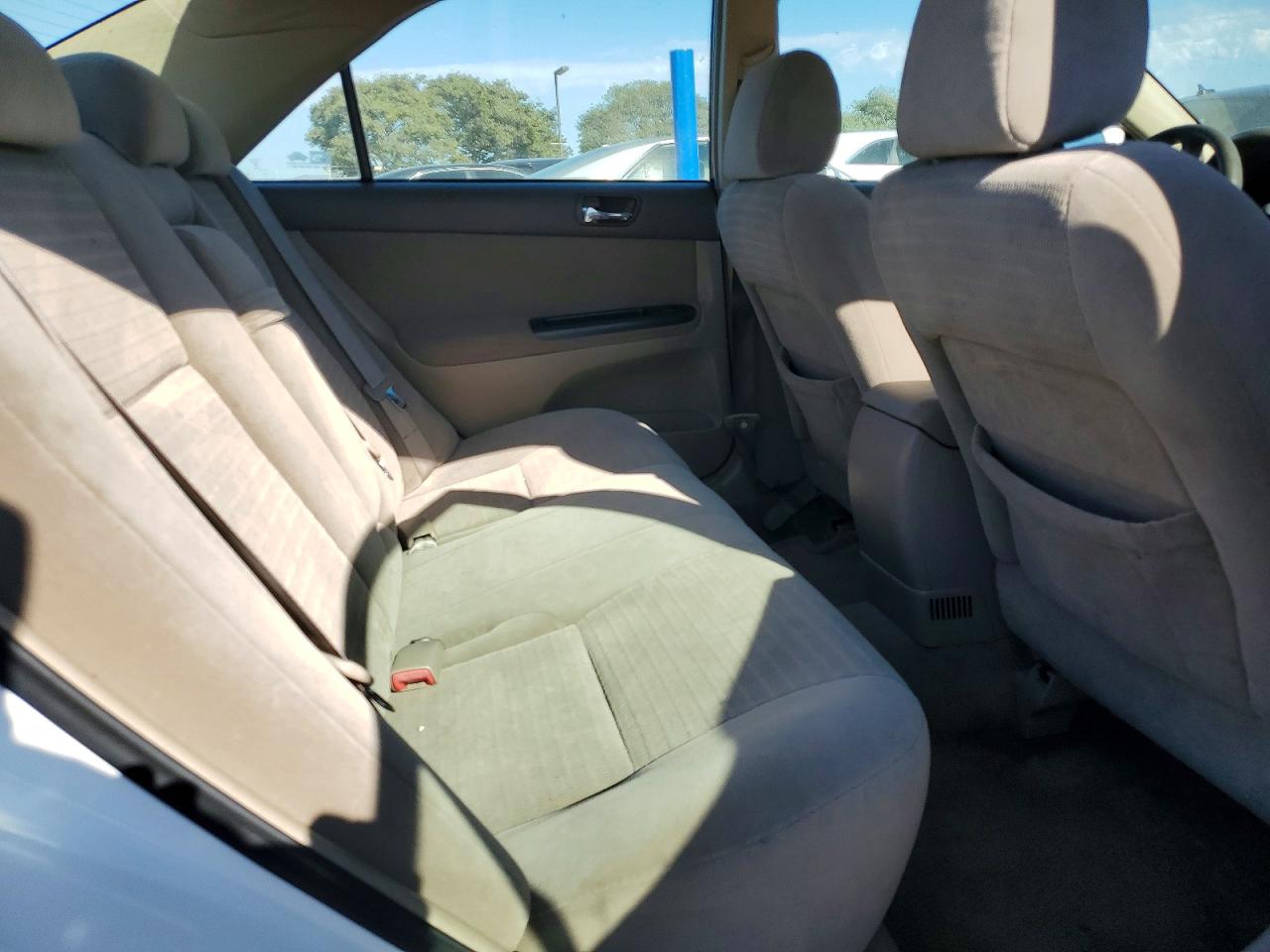 2006 Toyota Camry Le White vin: 4T1BE32K16U660412