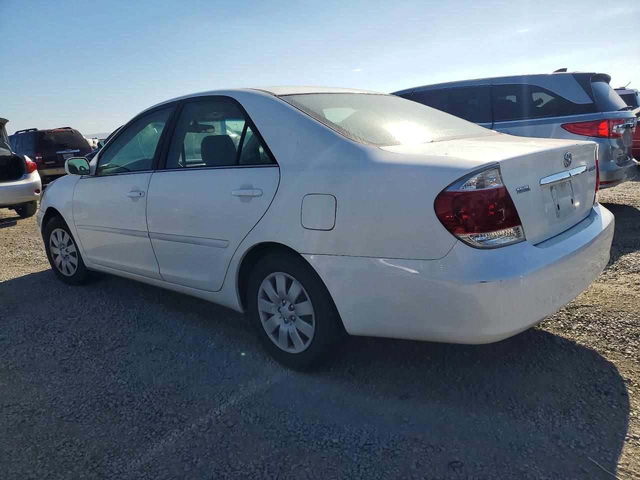 2006 Toyota Camry Le White vin: 4T1BE32K16U660412