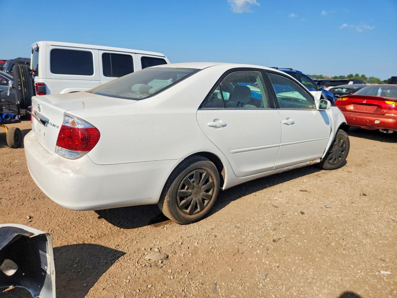 2006 Toyota Camry Le White vin: 4T1BE32K16U671846
