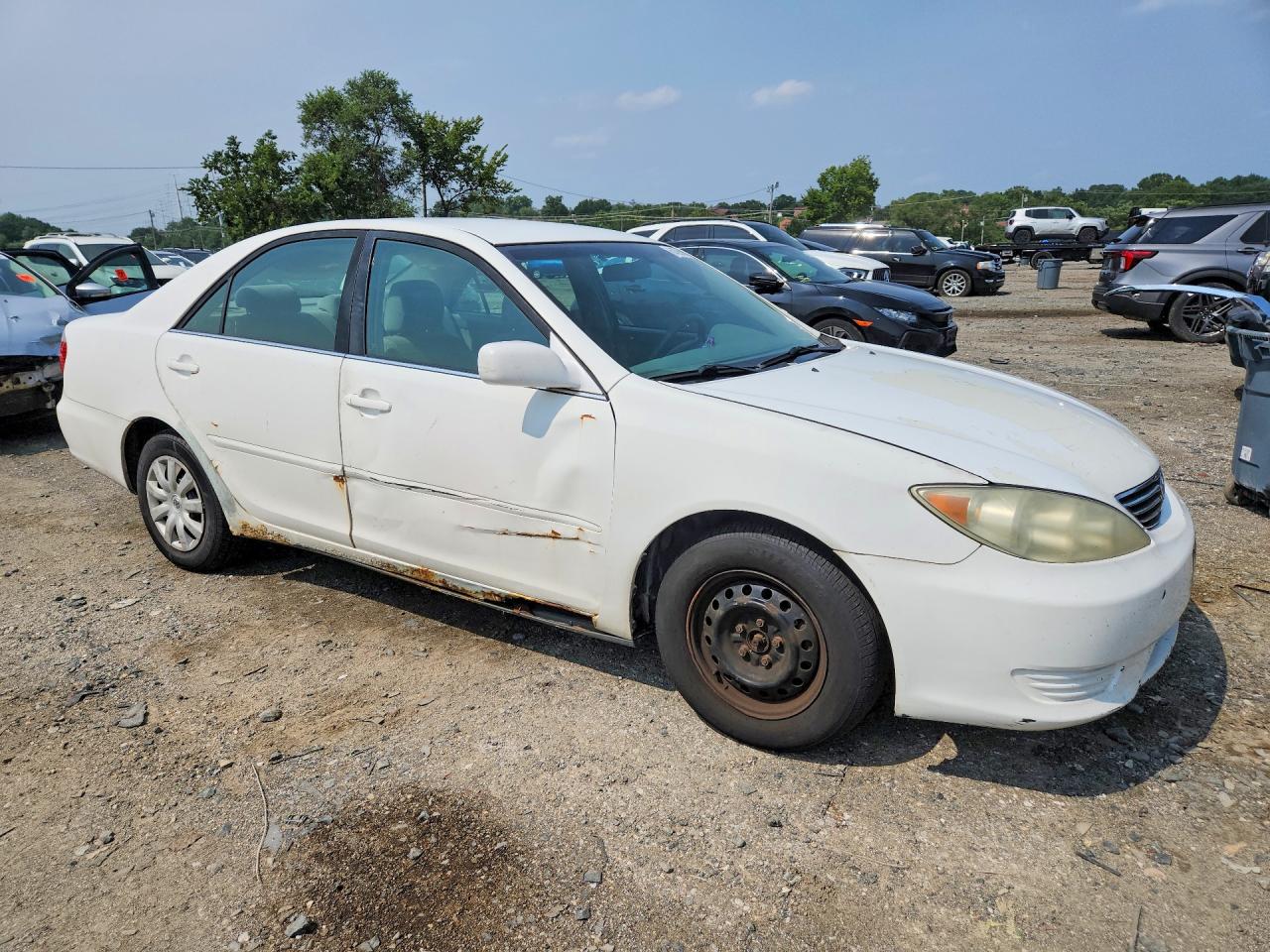 2006 Toyota Camry Le White vin: 4T1BE32K16U690221