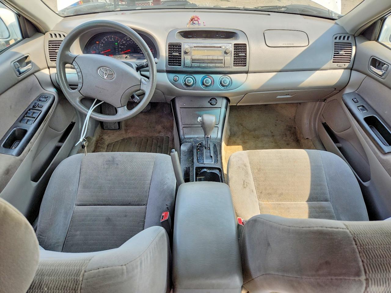2006 Toyota Camry Le White vin: 4T1BE32K16U690221