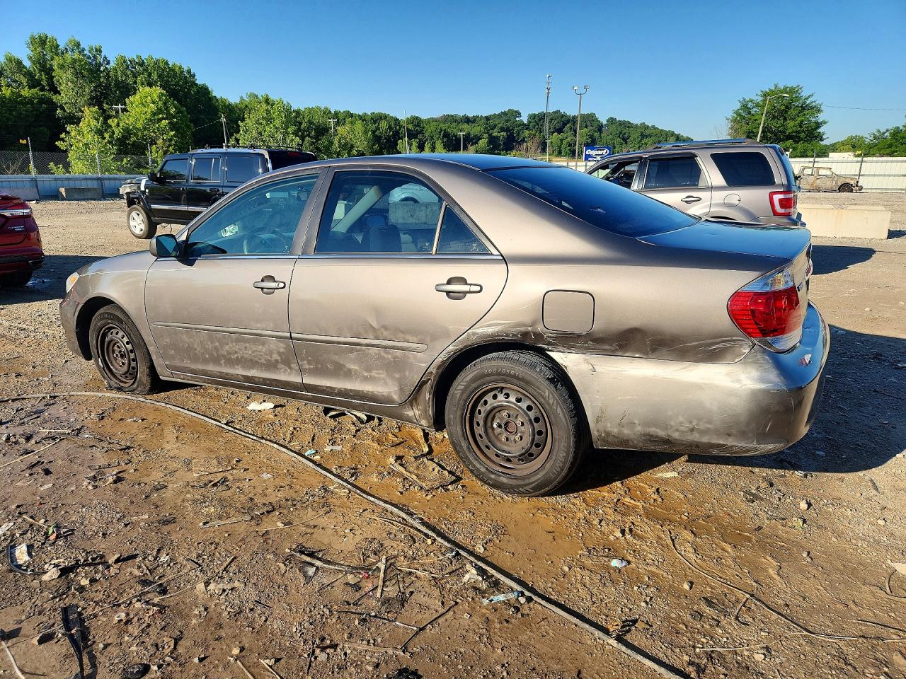 2006 Toyota Camry Le Gray vin: 4T1BE32K16U691921