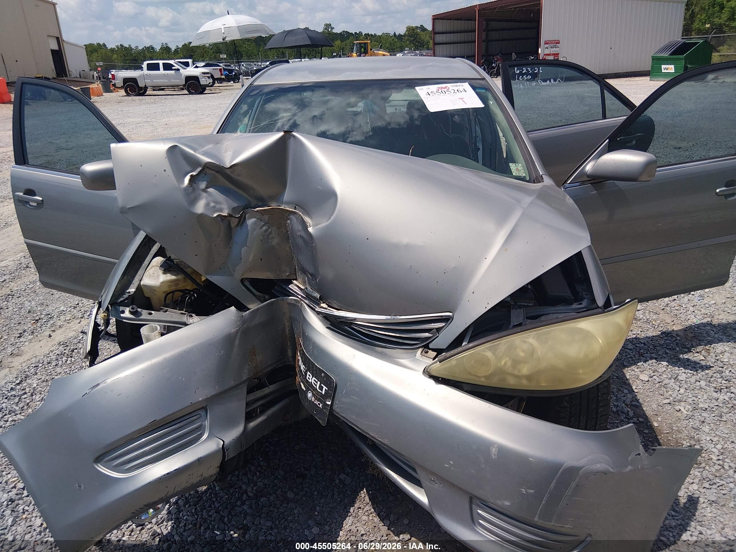 2006 Toyota Camry Le Champagne vin: 4T1BE32K16U700276
