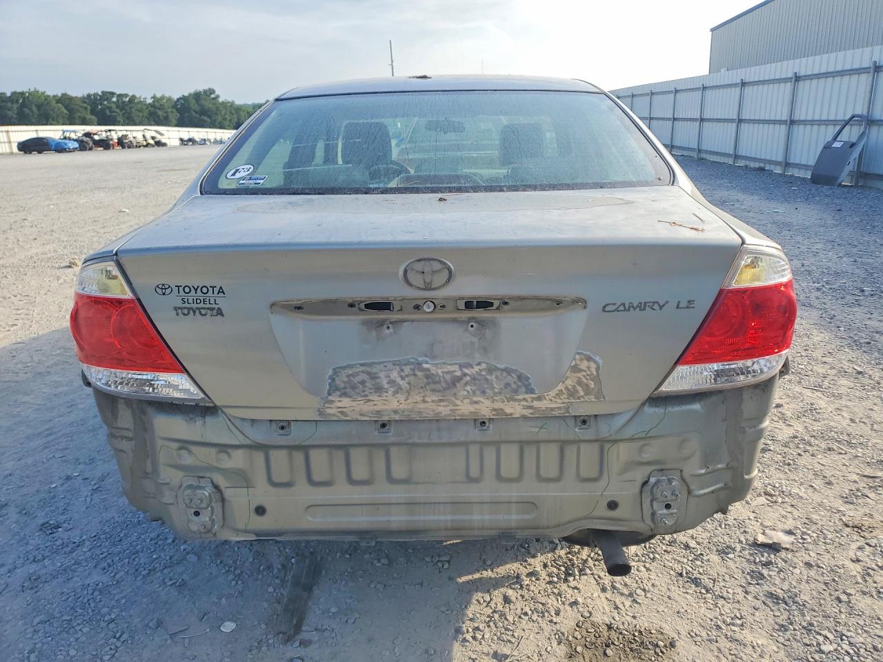 2006 Toyota Camry Le Золотой vin: 4T1BE32K16U714341