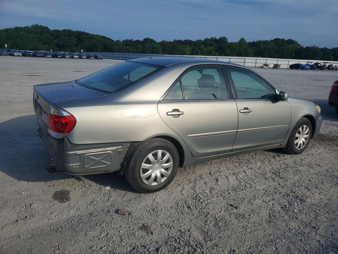 2006 Toyota Camry Le Золотой vin: 4T1BE32K16U714341