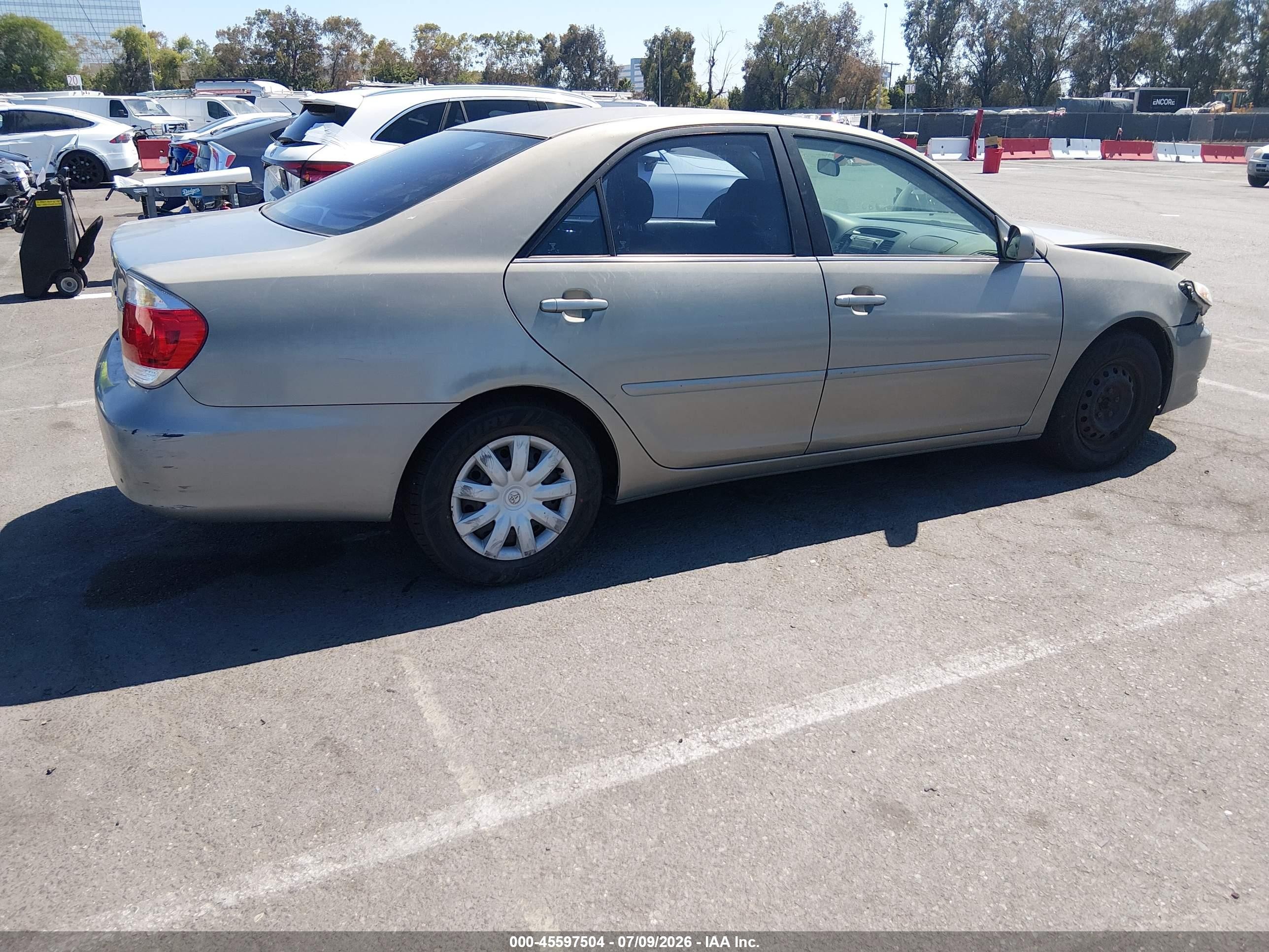 2006 Toyota Camry Le Gray vin: 4T1BE32K16U715117