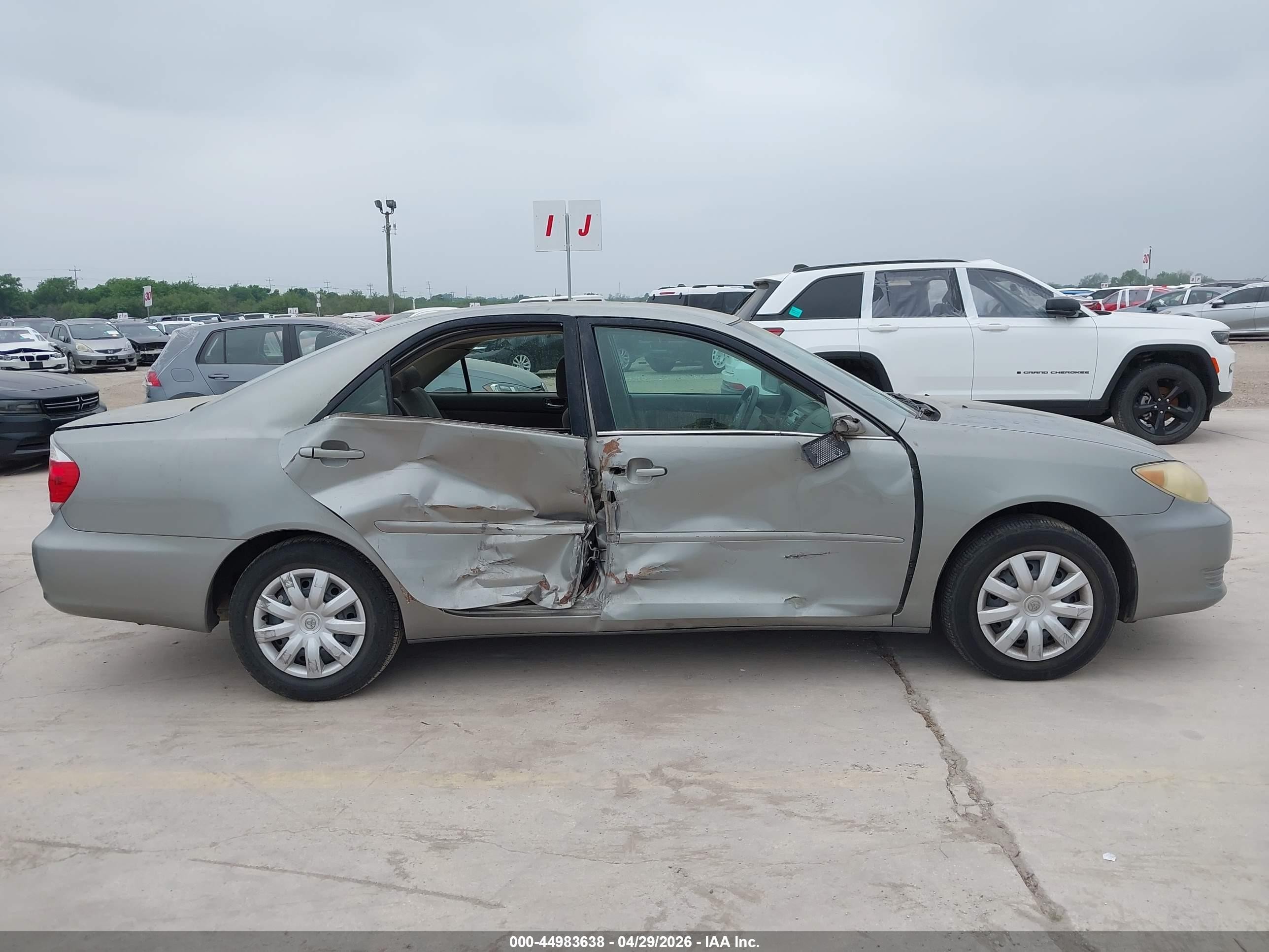 2006 Toyota Camry Le Silver vin: 4T1BE32K16U717093
