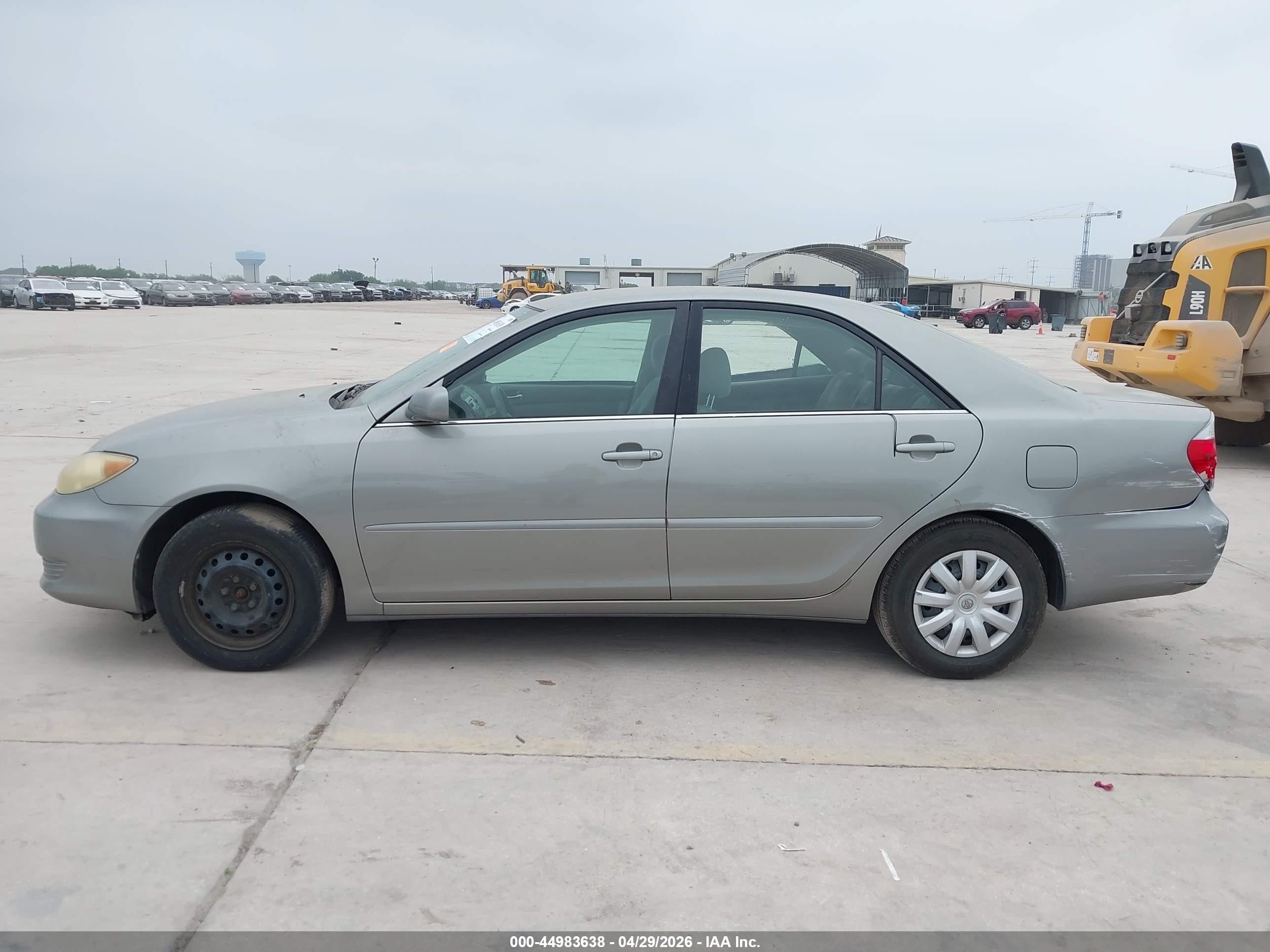 2006 Toyota Camry Le Silver vin: 4T1BE32K16U717093