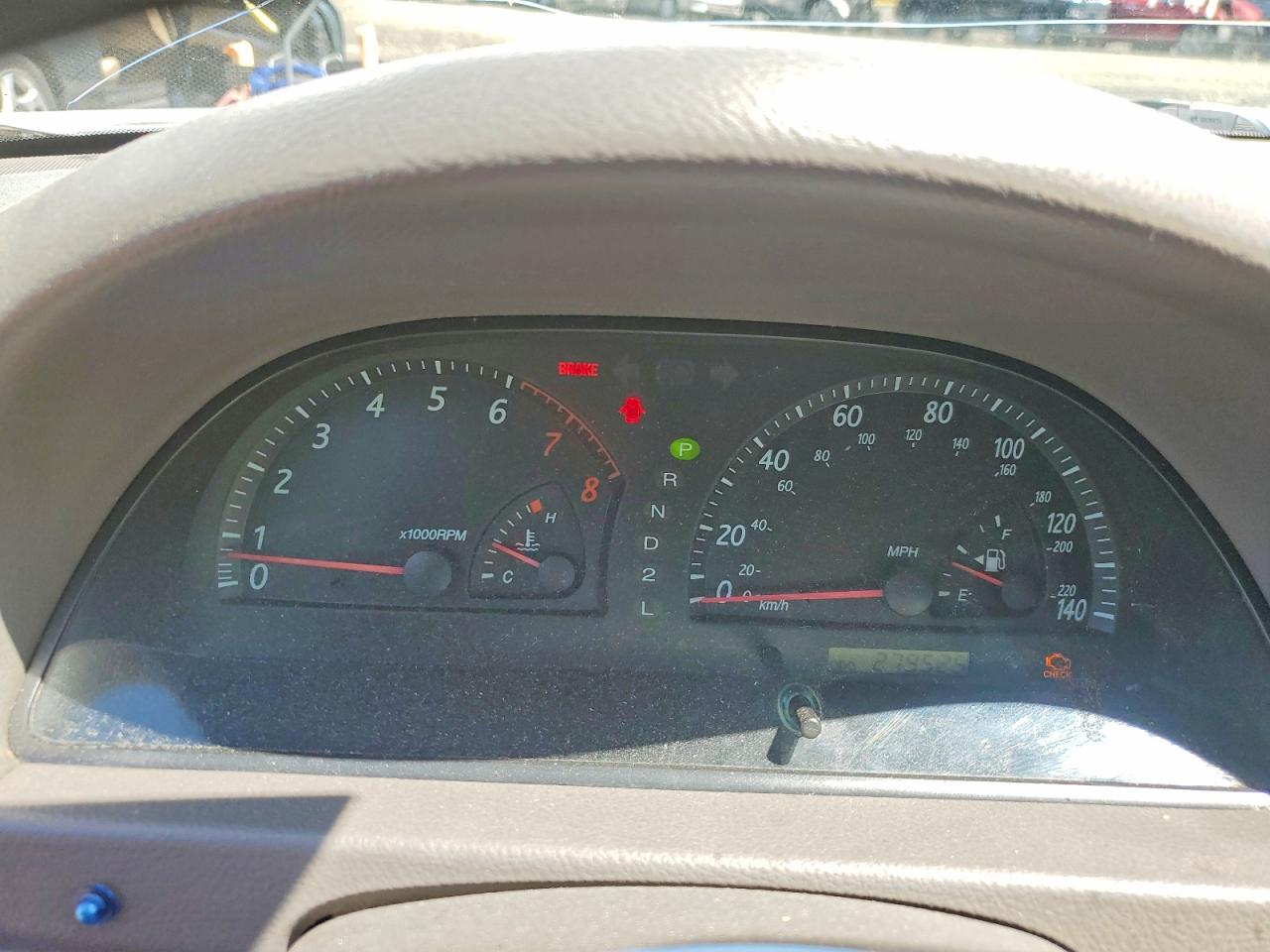 2002 Toyota Camry Le Серебряный vin: 4T1BE32K22U001121