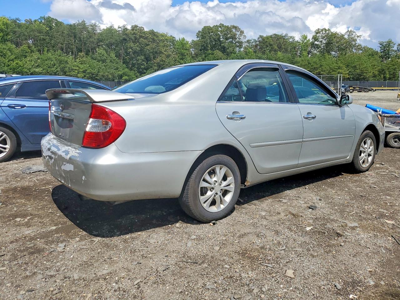 2002 Toyota Camry Le Серебряный vin: 4T1BE32K22U001121