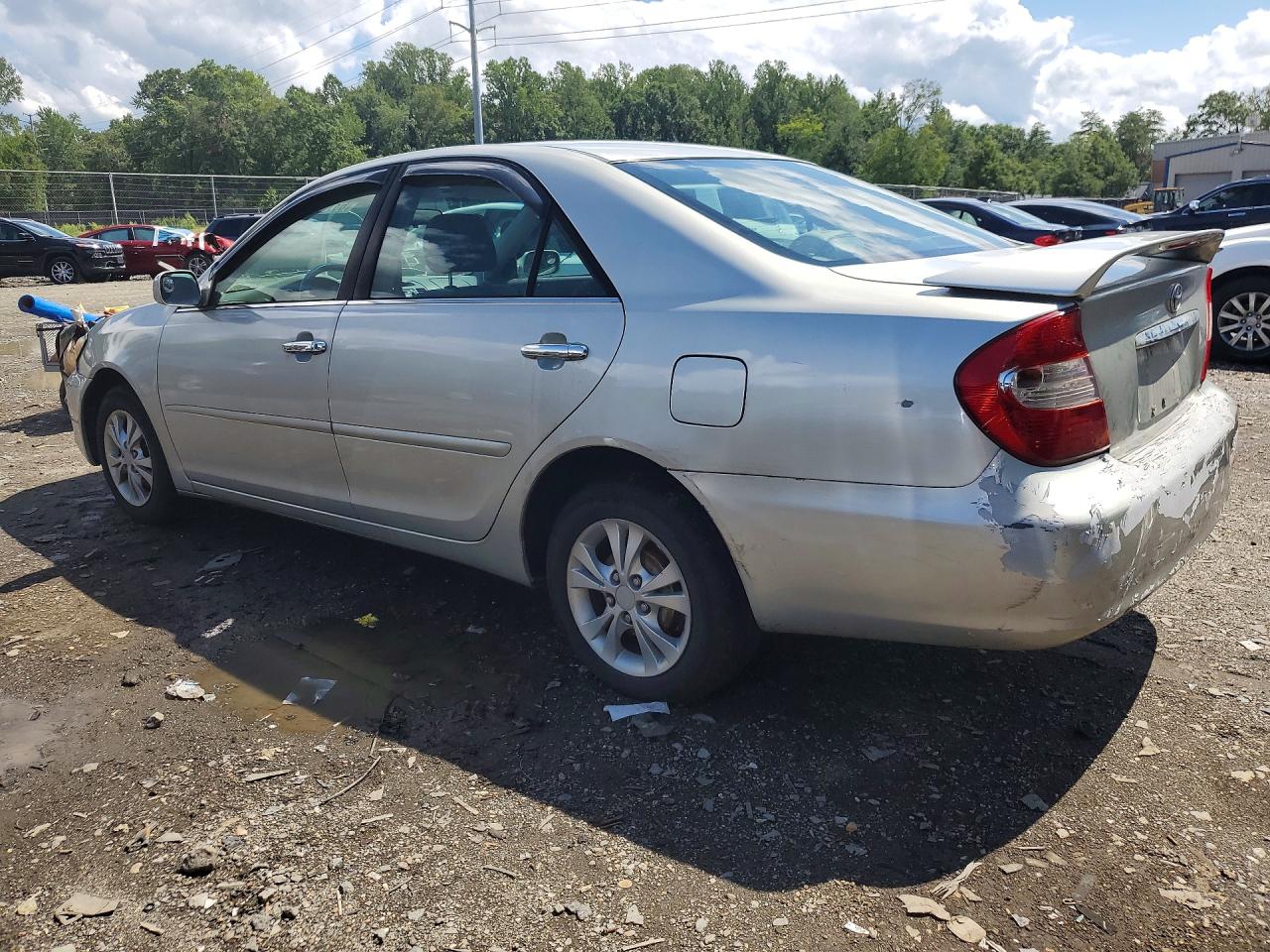 2002 Toyota Camry Le Серебряный vin: 4T1BE32K22U001121