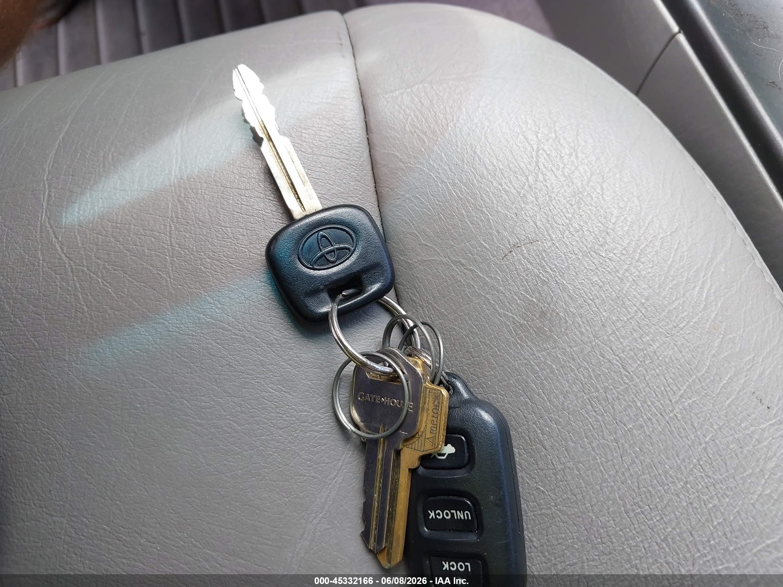 2002 Toyota Camry Le Black vin: 4T1BE32K22U005105