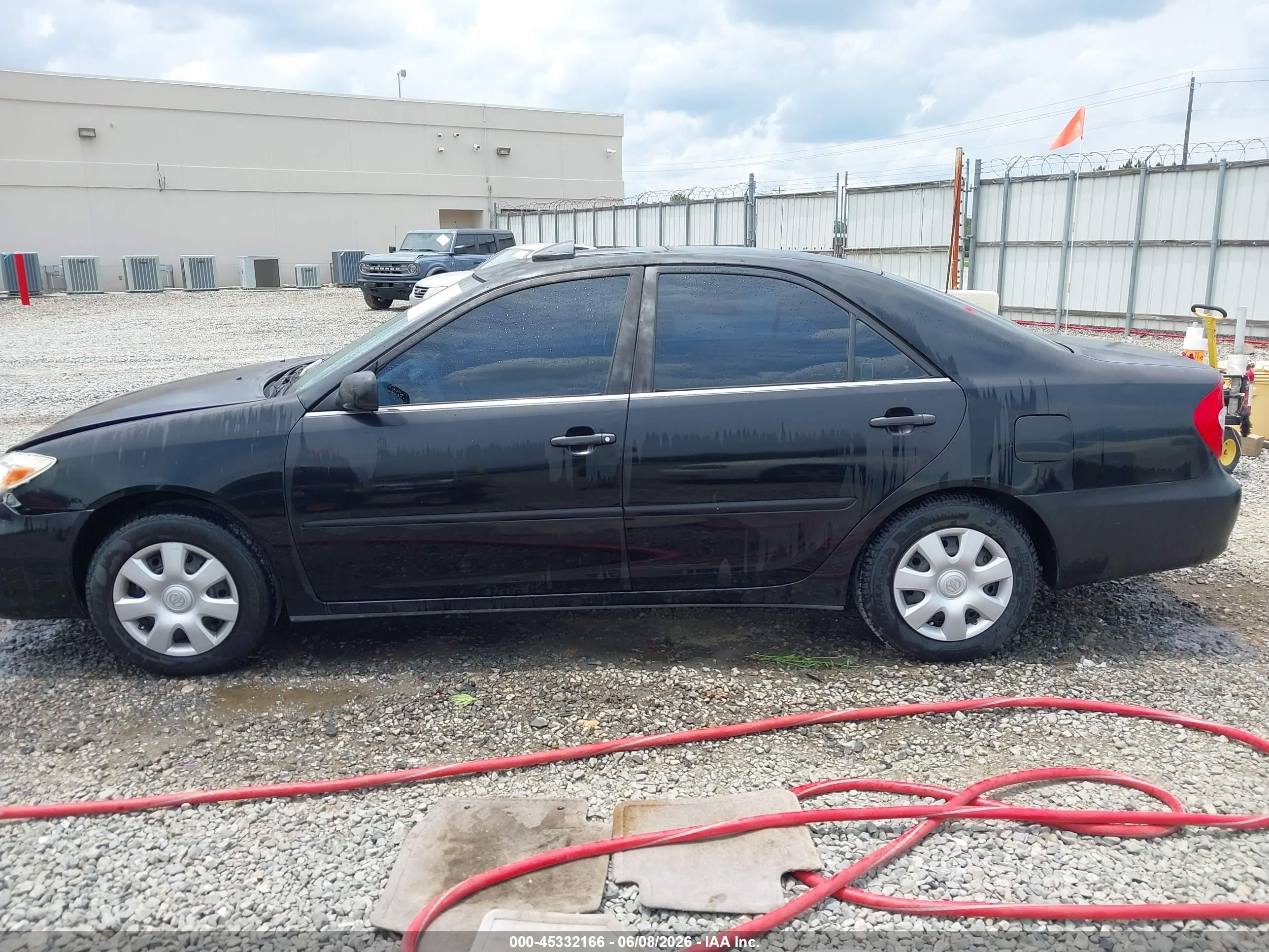 2002 Toyota Camry Le Black vin: 4T1BE32K22U005105