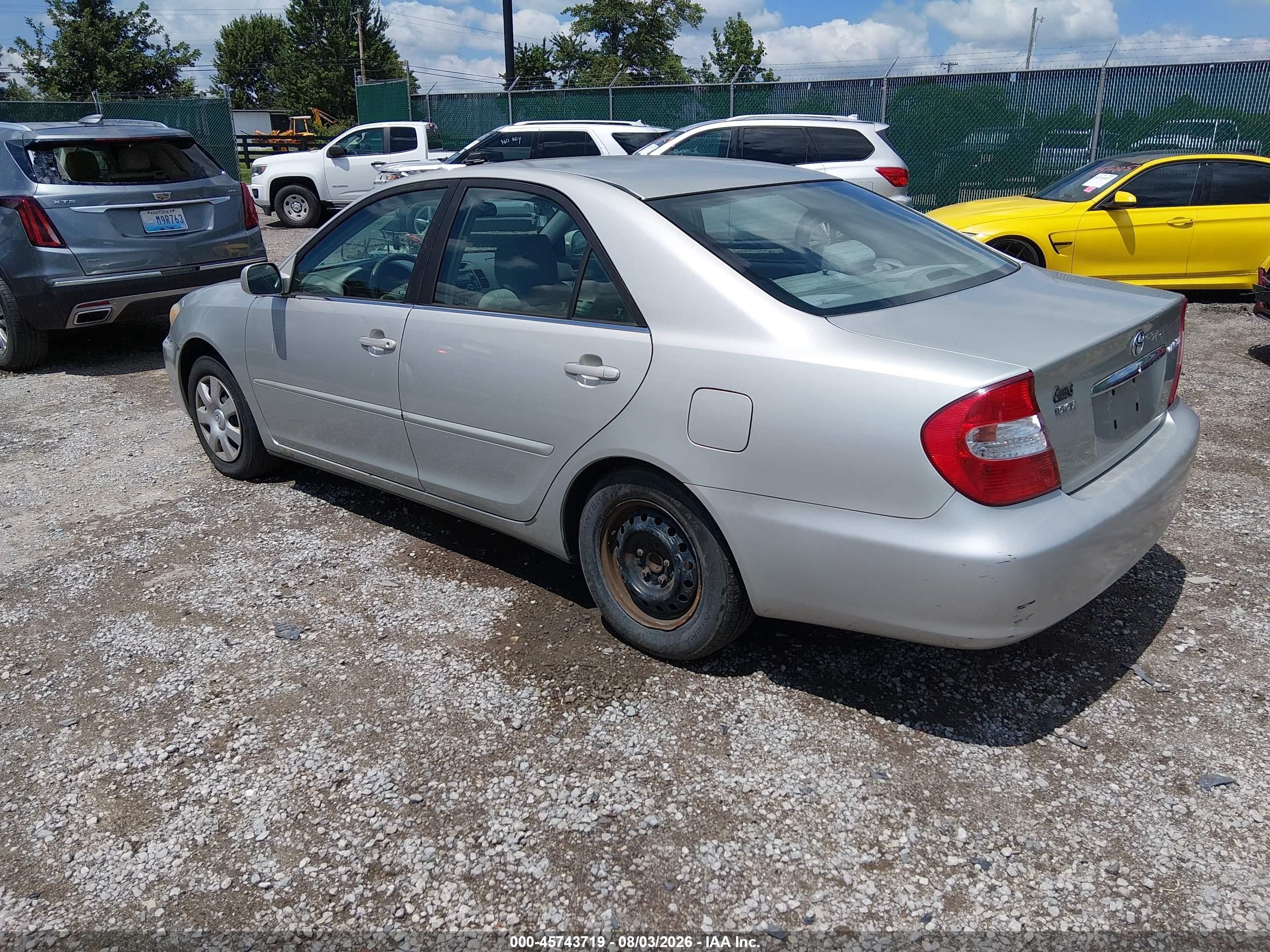 2002 Toyota Camry Le Серебряный vin: 4T1BE32K22U005363
