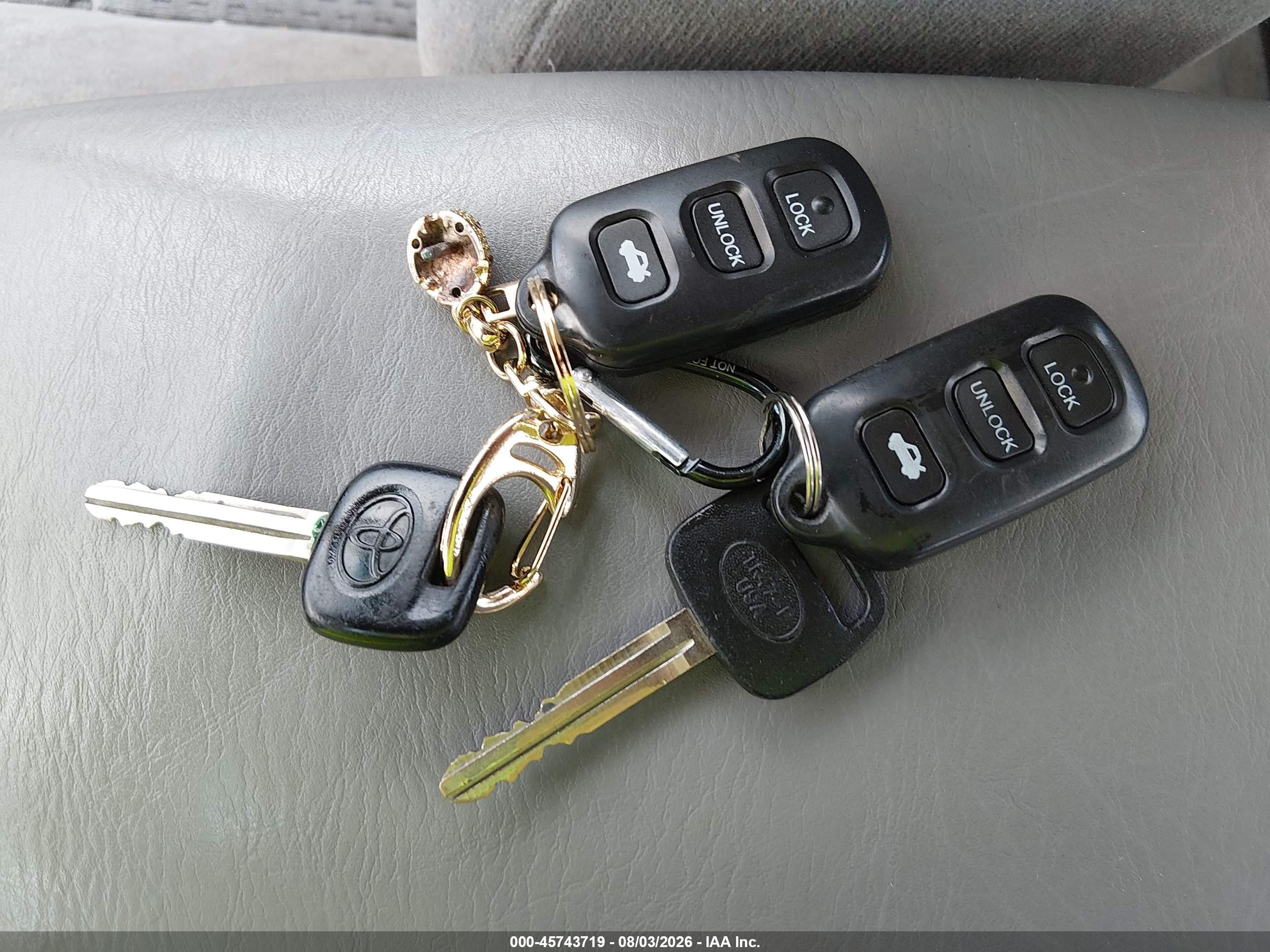 2002 Toyota Camry Le Серебряный vin: 4T1BE32K22U005363