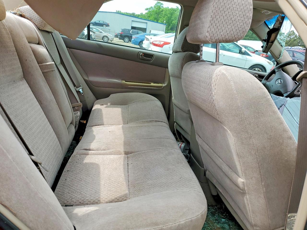 2002 Toyota Camry Le Red vin: 4T1BE32K22U050514