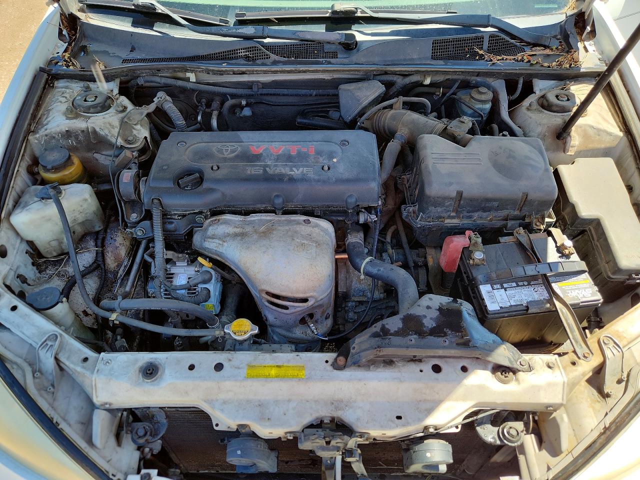 2002 Toyota Camry Le White vin: 4T1BE32K22U055082