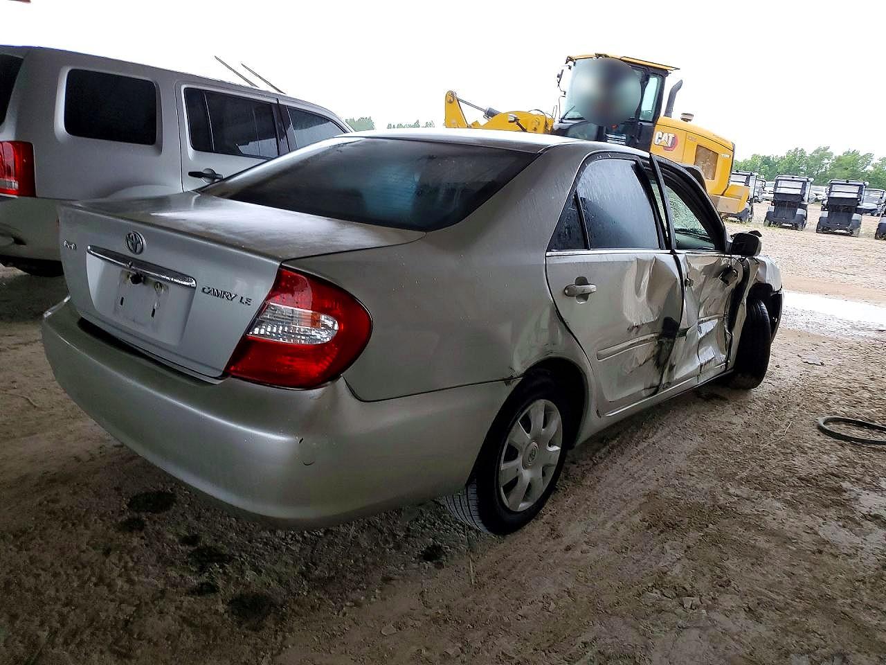 2002 Toyota Camry Le Серебряный vin: 4T1BE32K22U061514