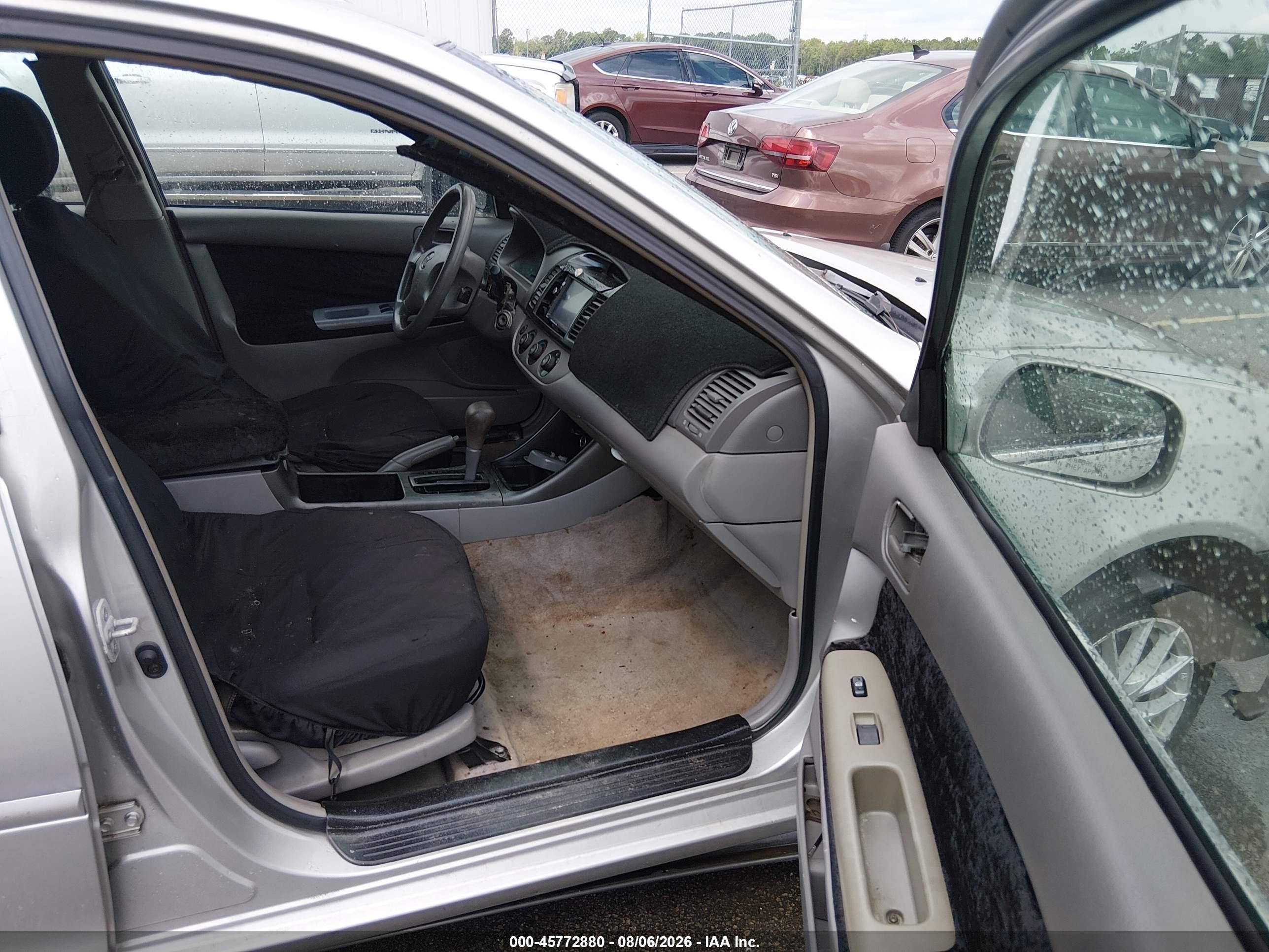 2002 Toyota Camry Le Silver vin: 4T1BE32K22U071900