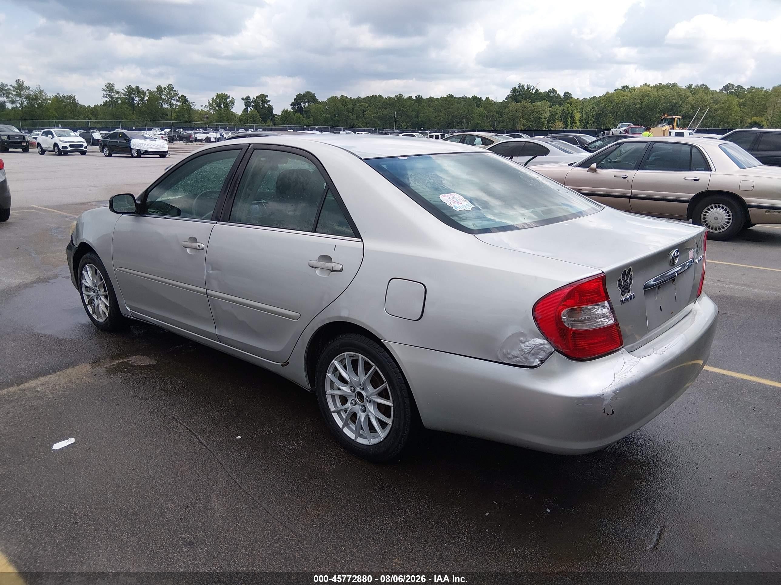 2002 Toyota Camry Le Silver vin: 4T1BE32K22U071900