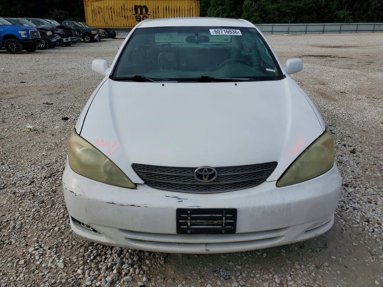 2002 Toyota Camry Le White vin: 4T1BE32K22U084971