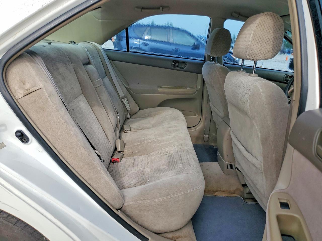 2002 Toyota Camry Le White vin: 4T1BE32K22U084971