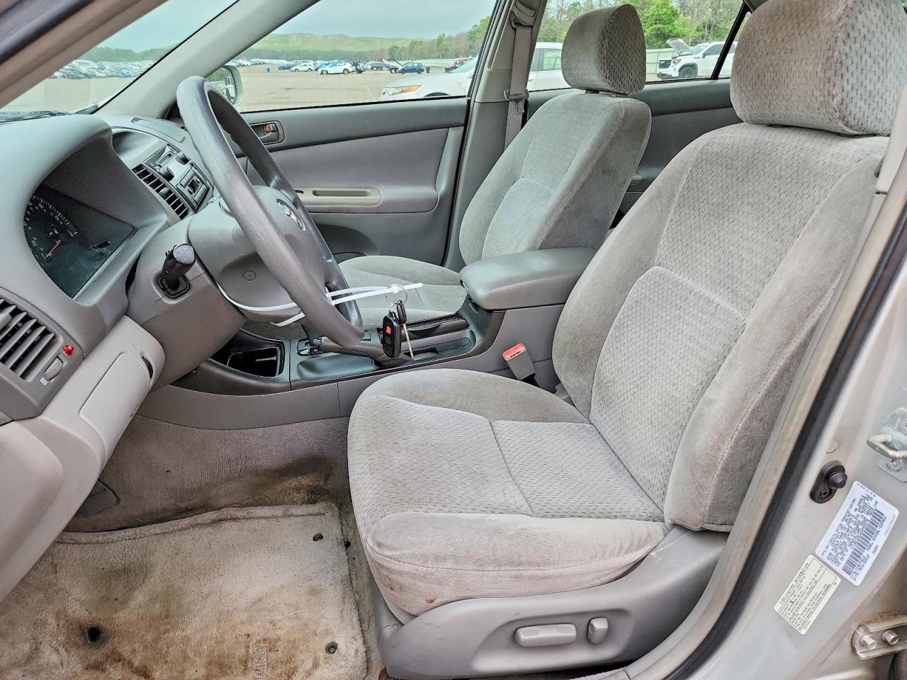 2002 Toyota Camry Le Серебряный vin: 4T1BE32K22U092570