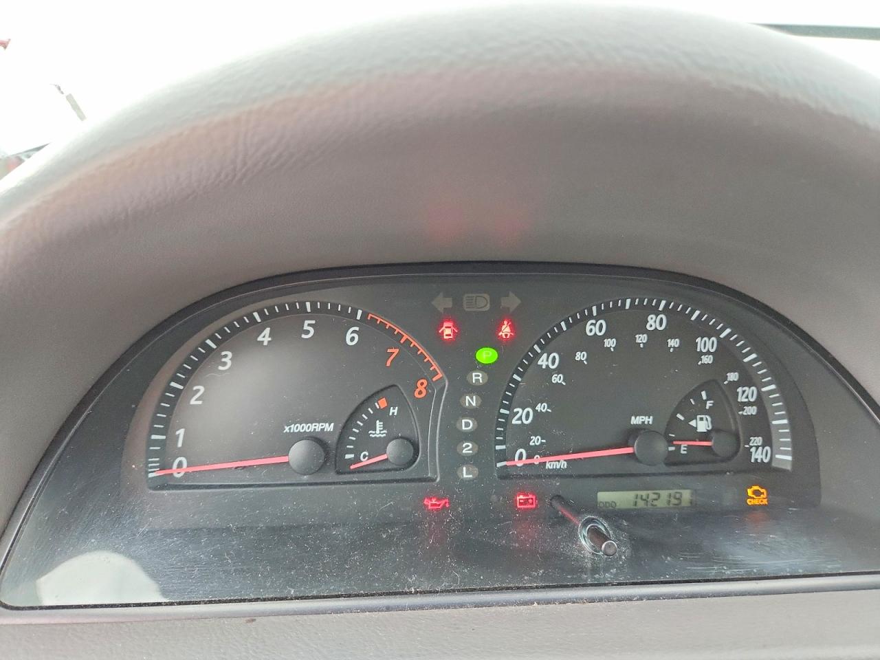 2002 Toyota Camry Le Серебряный vin: 4T1BE32K22U092570