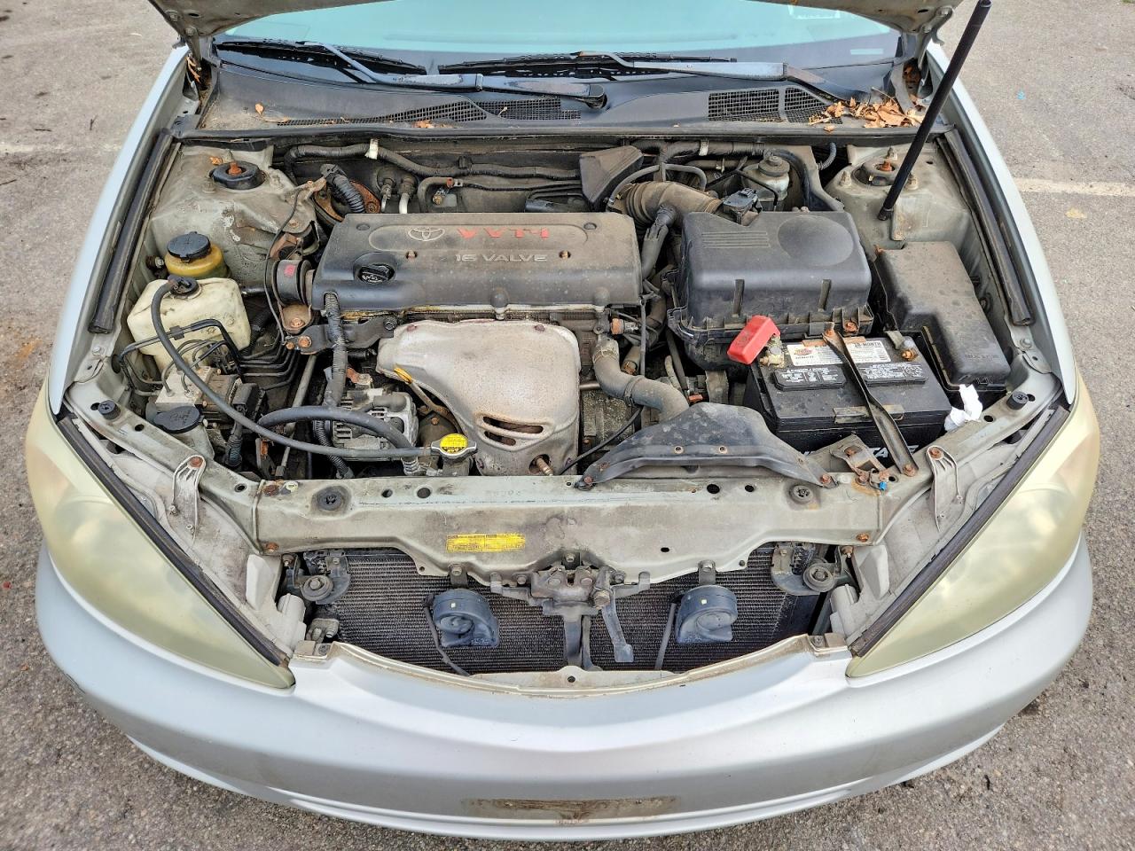 2002 Toyota Camry Le Серебряный vin: 4T1BE32K22U092570