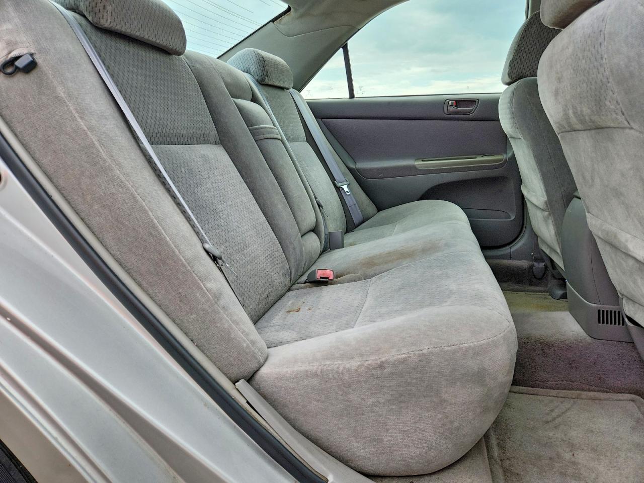 2002 Toyota Camry Le Серебряный vin: 4T1BE32K22U092570