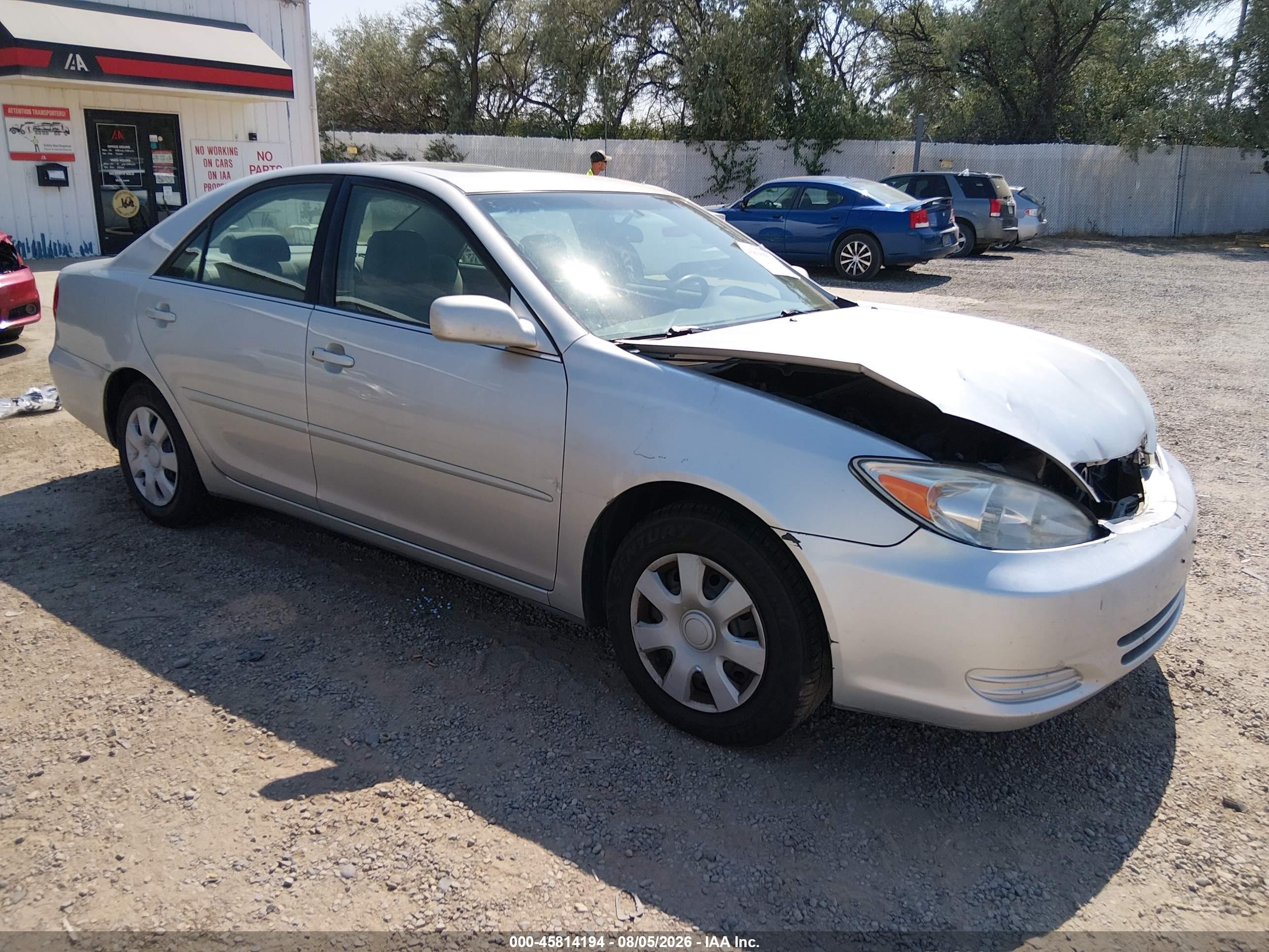 2002 Toyota Camry Le Silver vin: 4T1BE32K22U508245