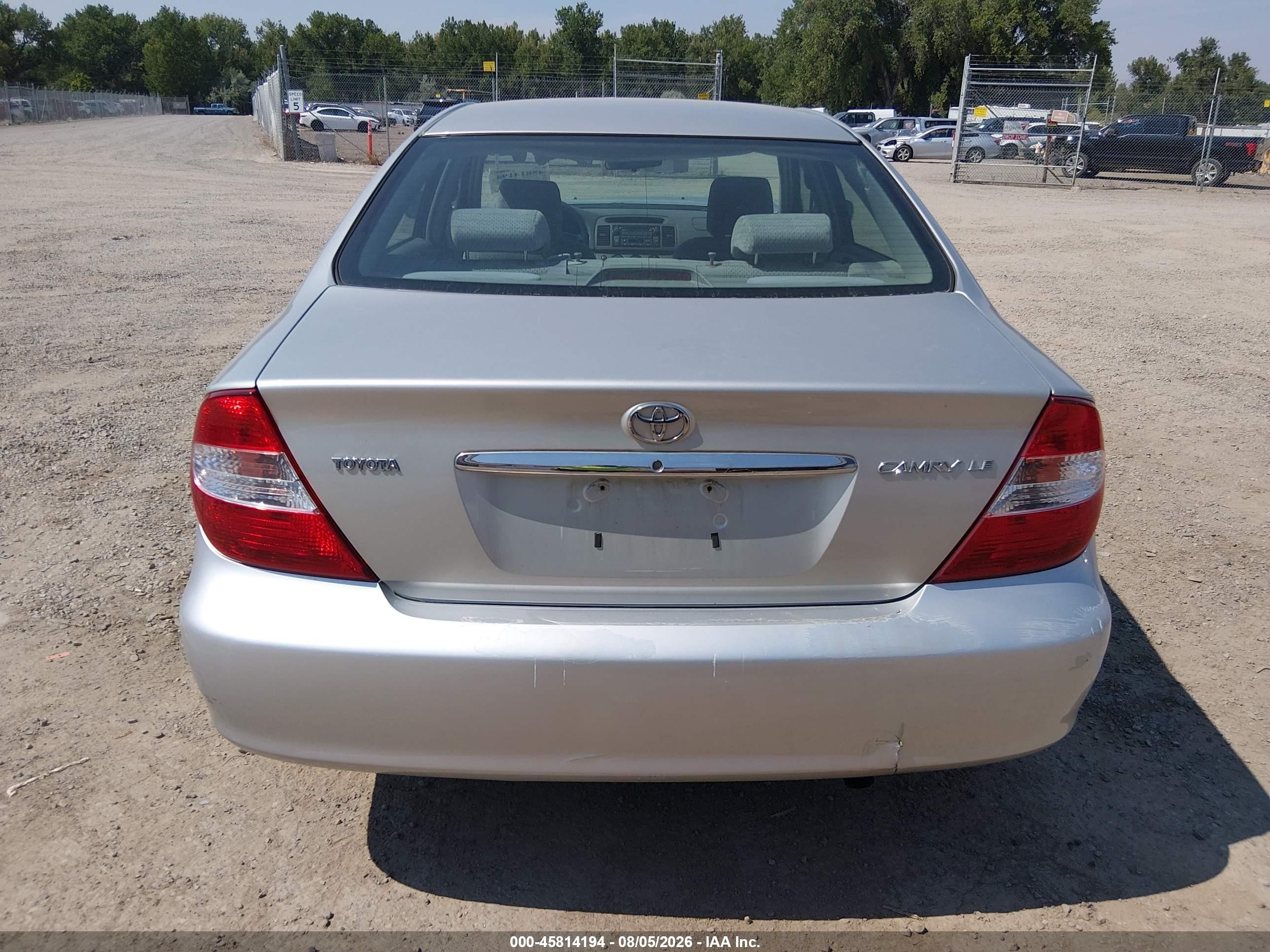 2002 Toyota Camry Le Silver vin: 4T1BE32K22U508245