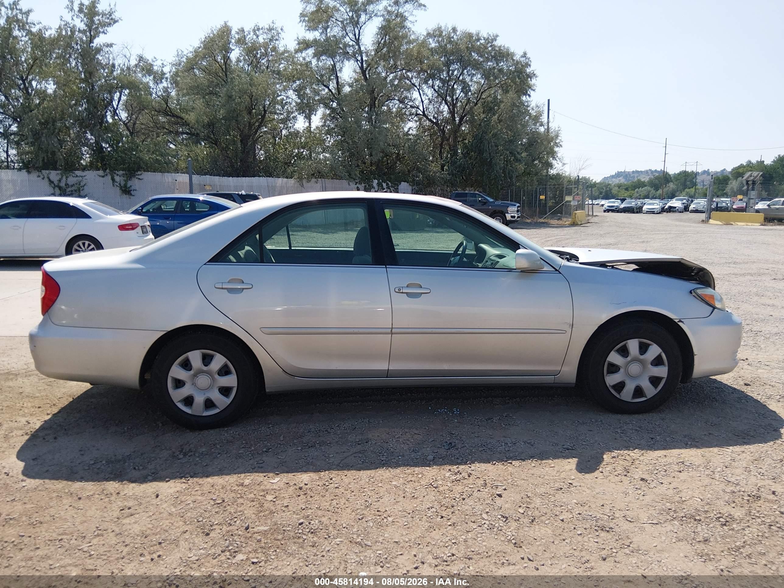 2002 Toyota Camry Le Silver vin: 4T1BE32K22U508245