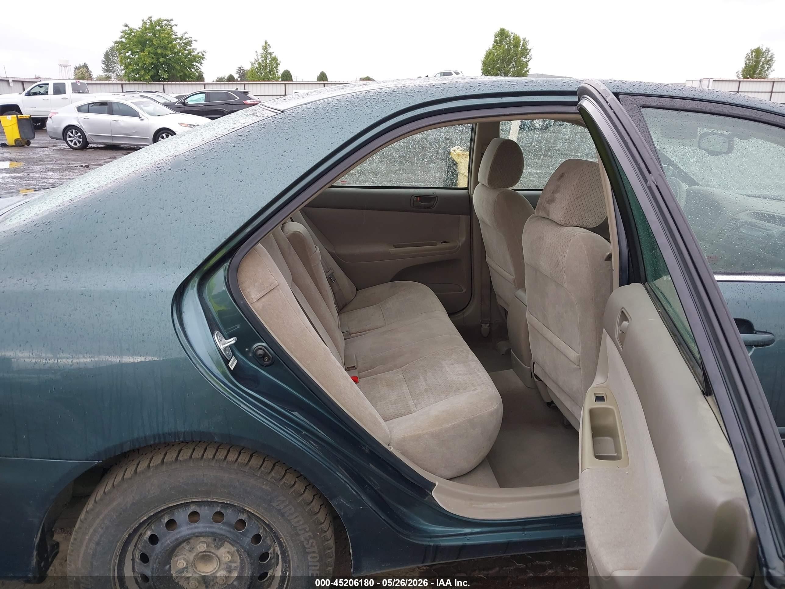 2002 Toyota Camry Le Green vin: 4T1BE32K22U555503
