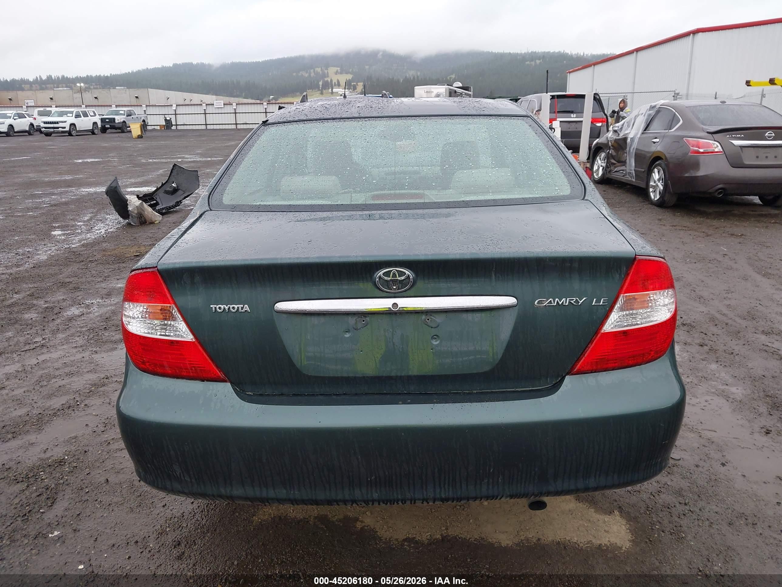 2002 Toyota Camry Le Green vin: 4T1BE32K22U555503