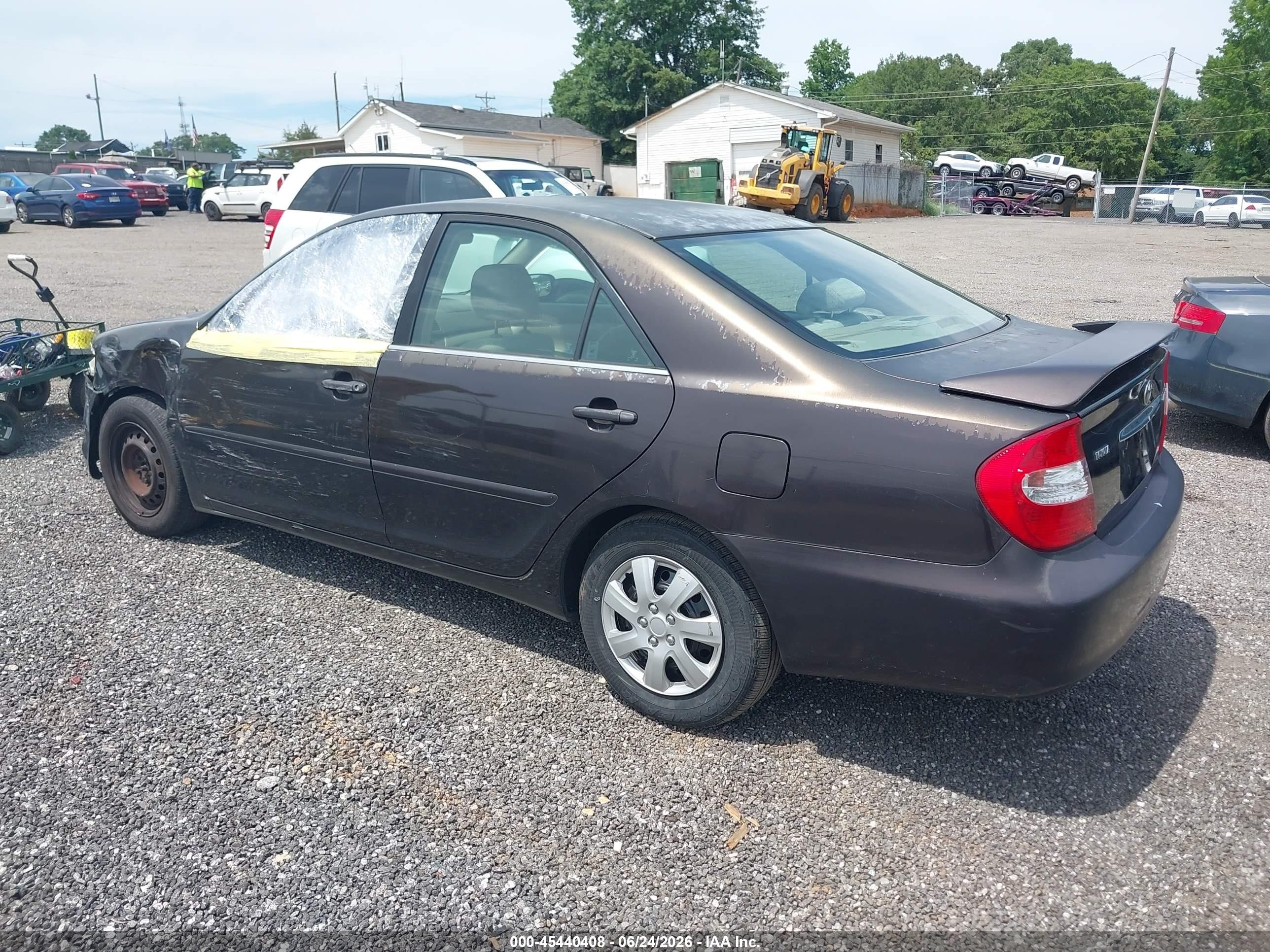 2002 Toyota Camry Le Pewter vin: 4T1BE32K22U569188