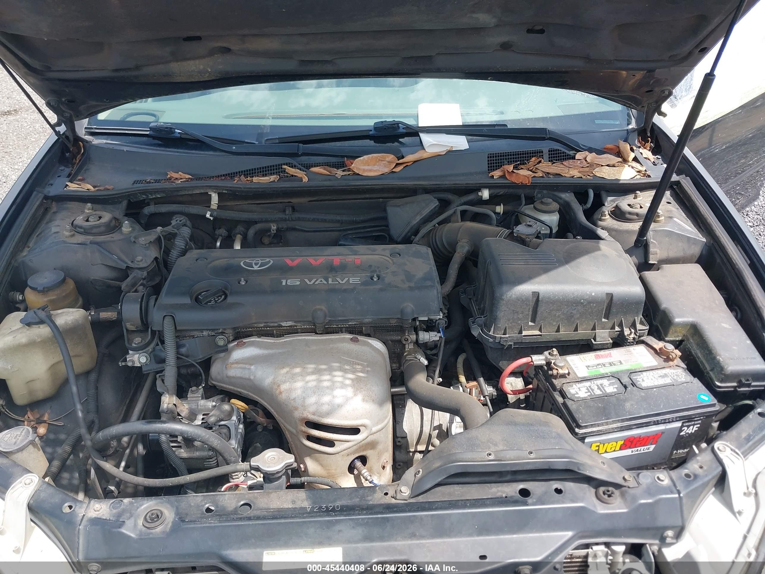 2002 Toyota Camry Le Pewter vin: 4T1BE32K22U569188