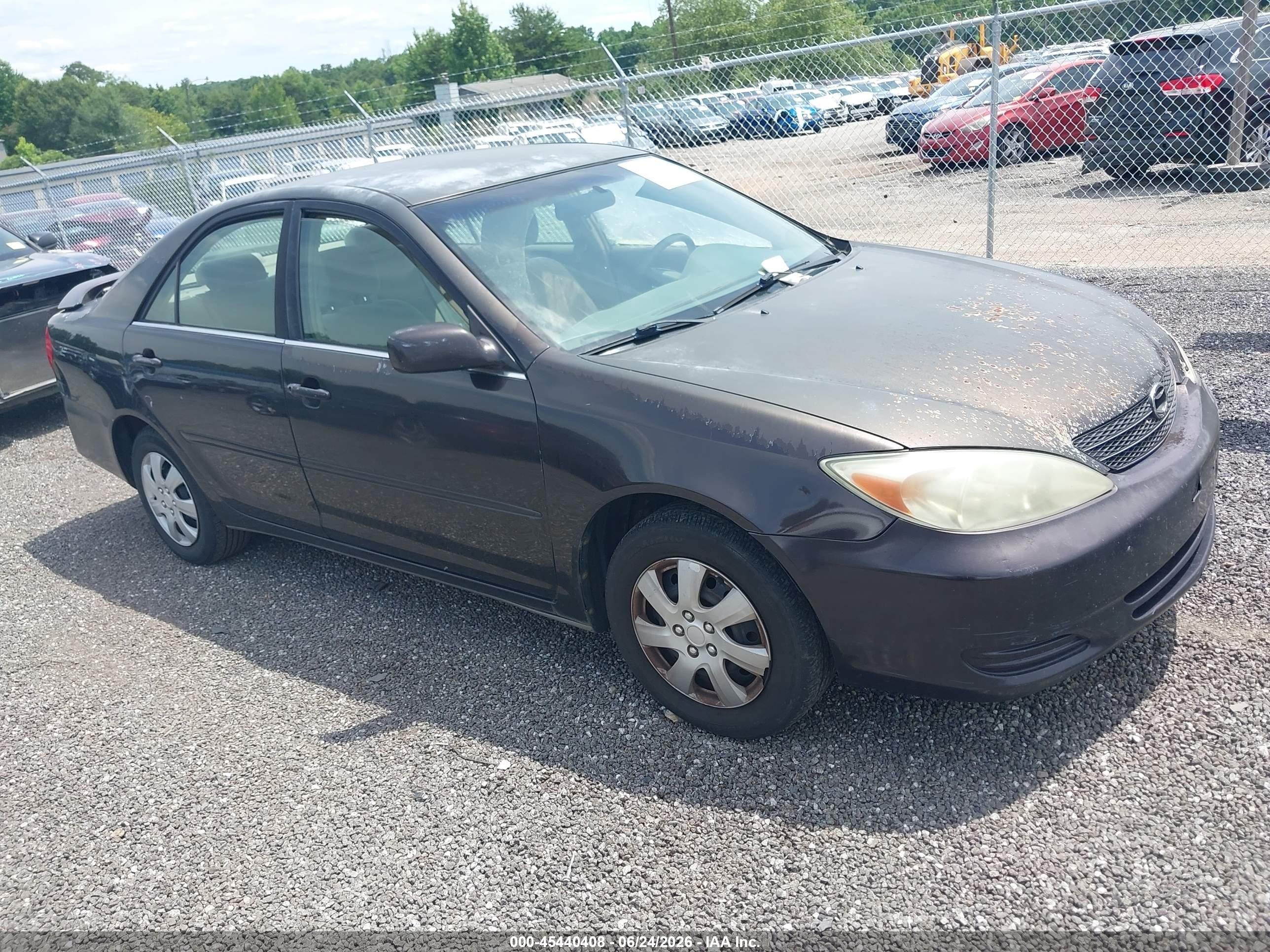 2002 Toyota Camry Le Pewter vin: 4T1BE32K22U569188