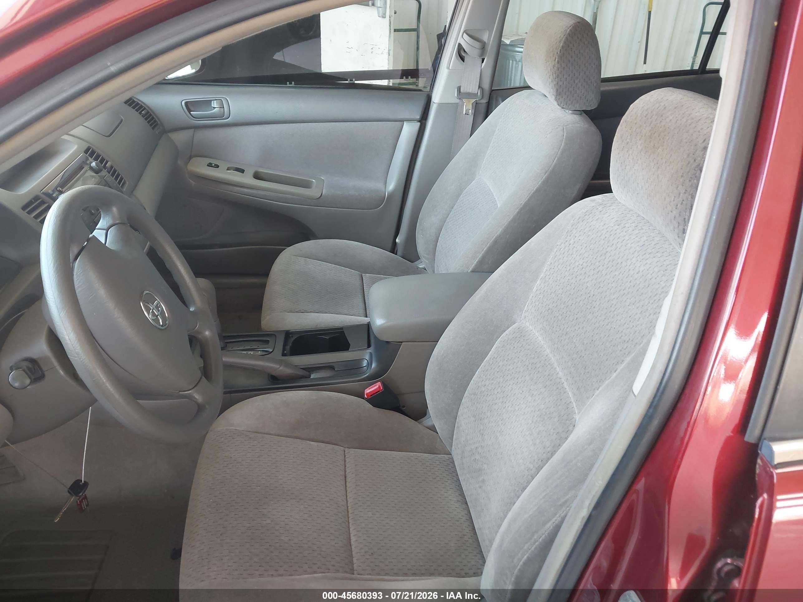 2003 Toyota Camry Le Burgundy vin: 4T1BE32K23U242906