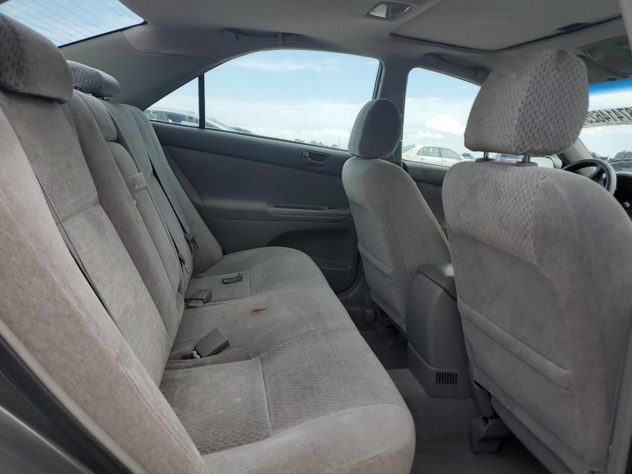 2003 Toyota Camry Le Tan vin: 4T1BE32K23U679031