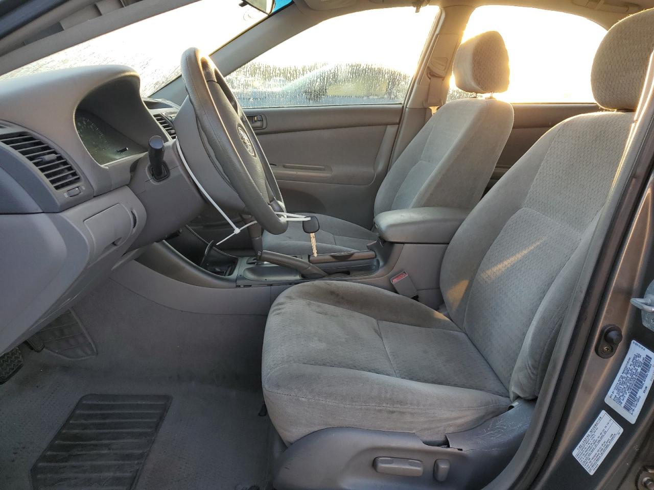 2003 Toyota Camry Le Tan vin: 4T1BE32K23U679031