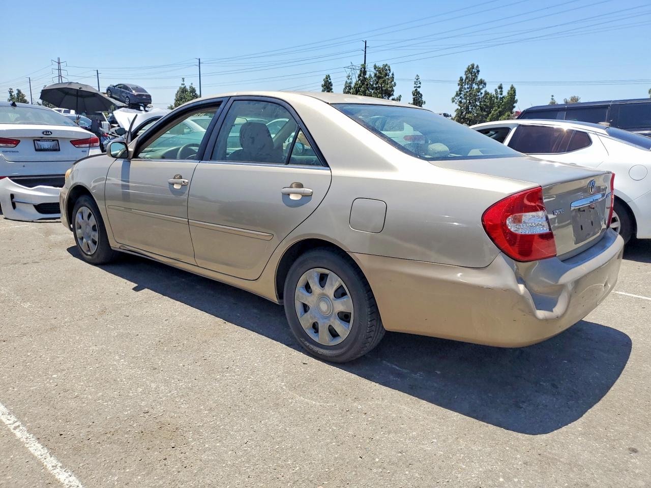 2003 Toyota Camry Le Silver vin: 4T1BE32K23U753032