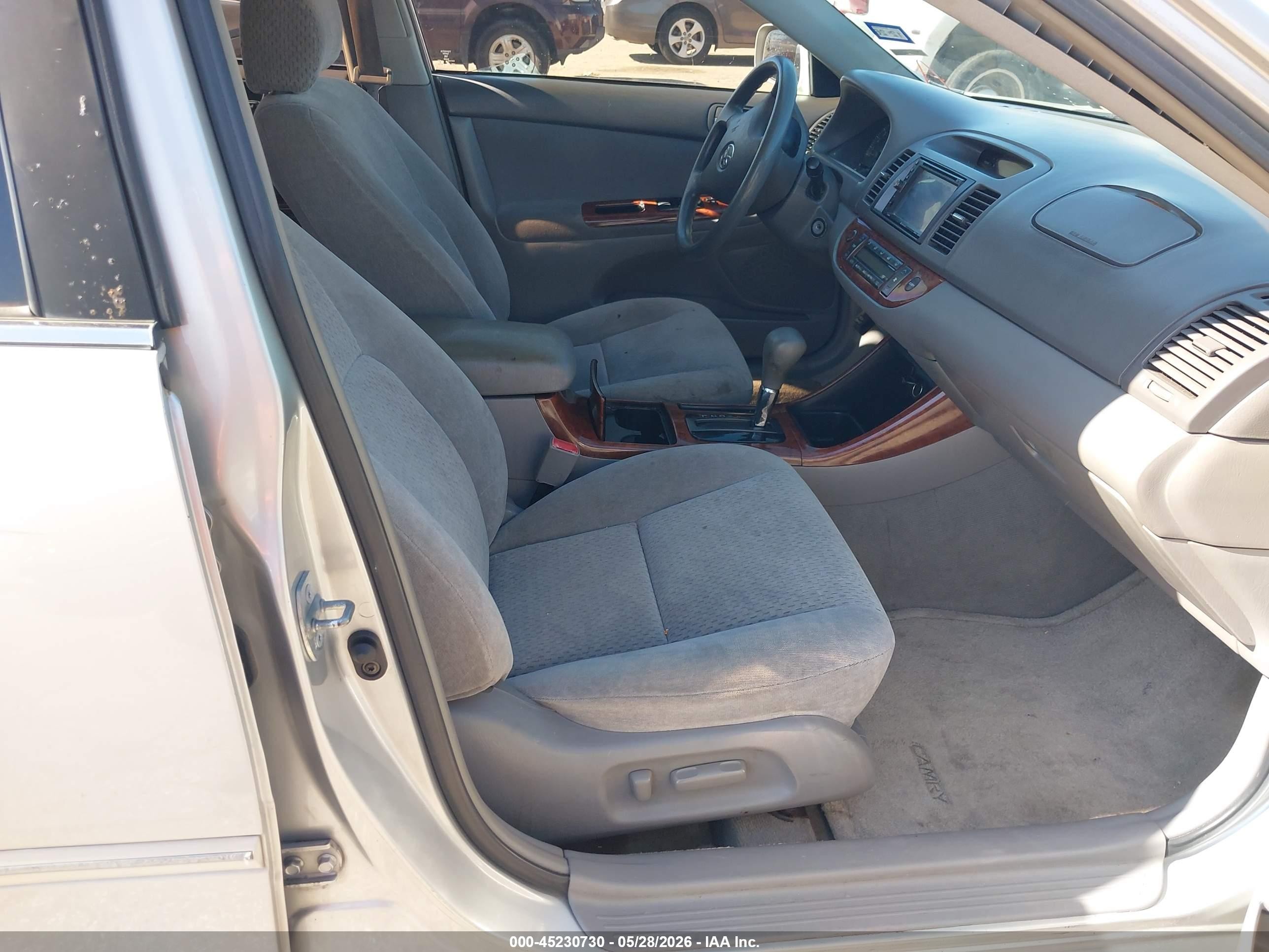 2003 Toyota Camry Xle Серебряный vin: 4T1BE32K23U757713