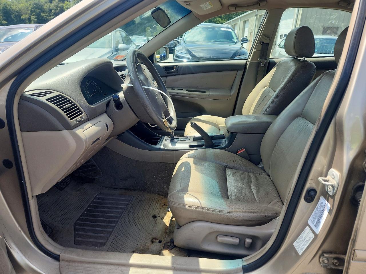 2003 Toyota Camry Le Tan vin: 4T1BE32K23U763088